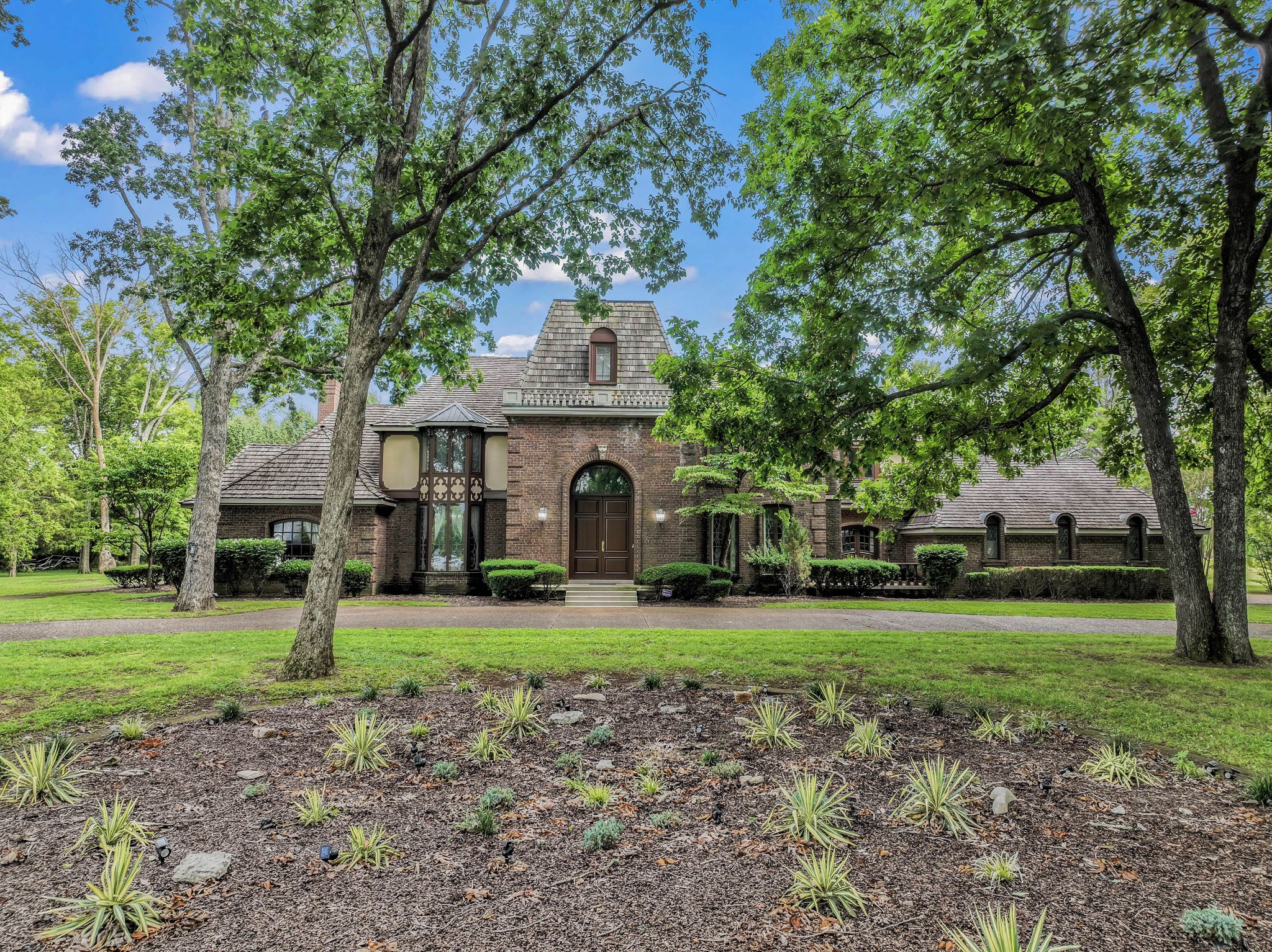 4049 Victory Station Way