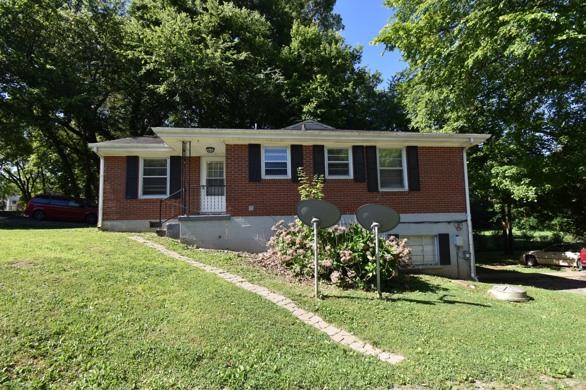406 Hietts Ln