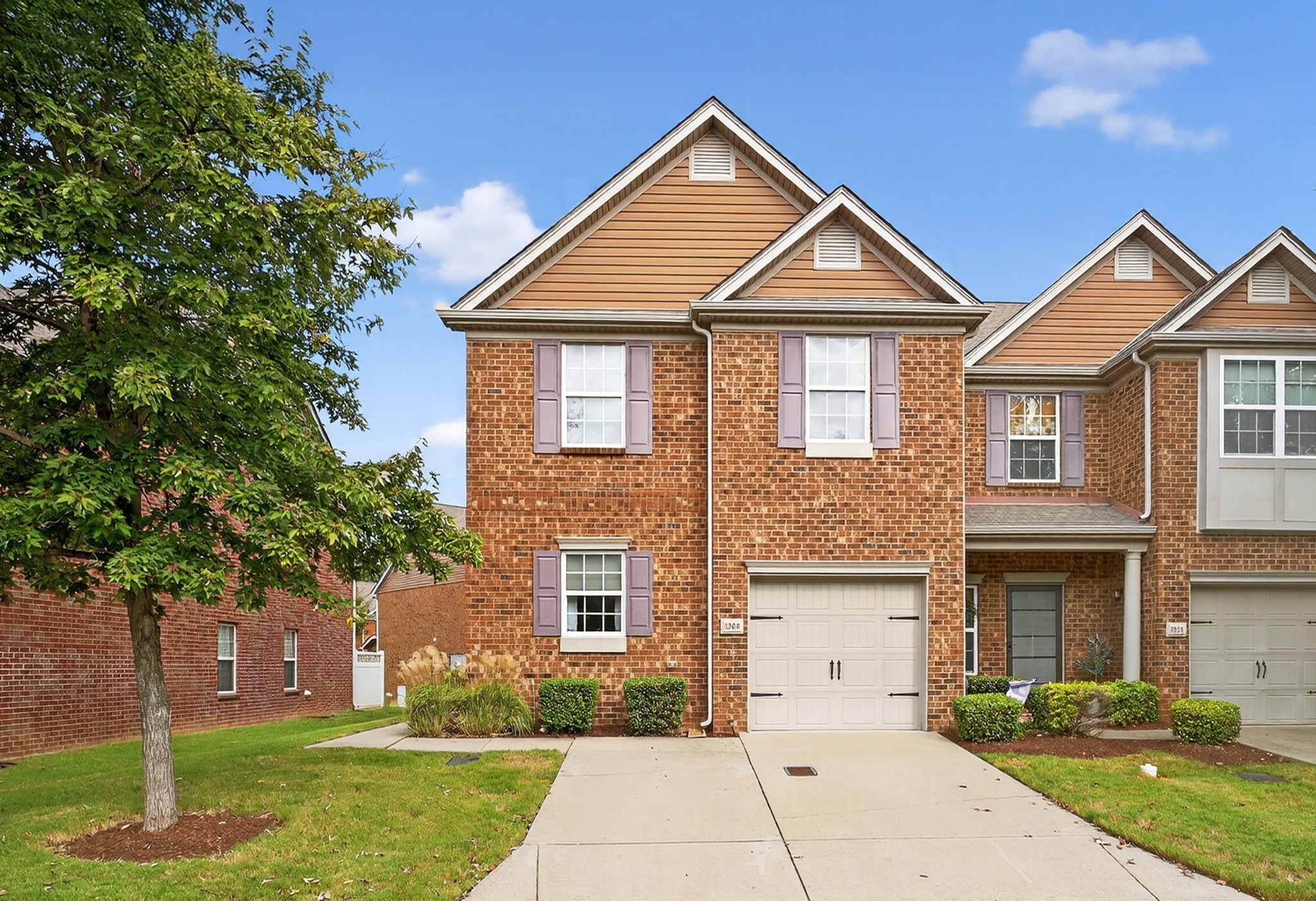 1309 Crown Point Pl