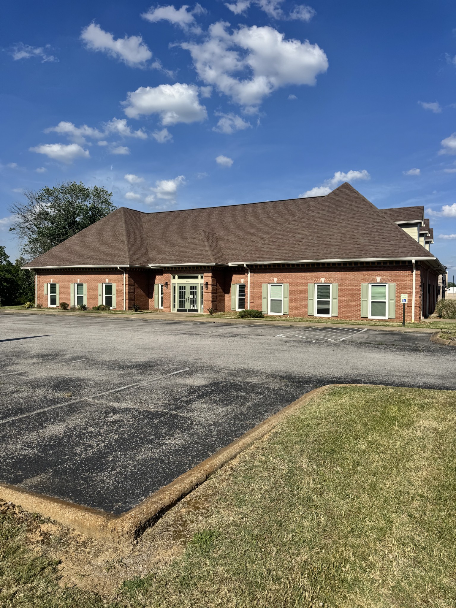3735 N Mount Juliet Rd
