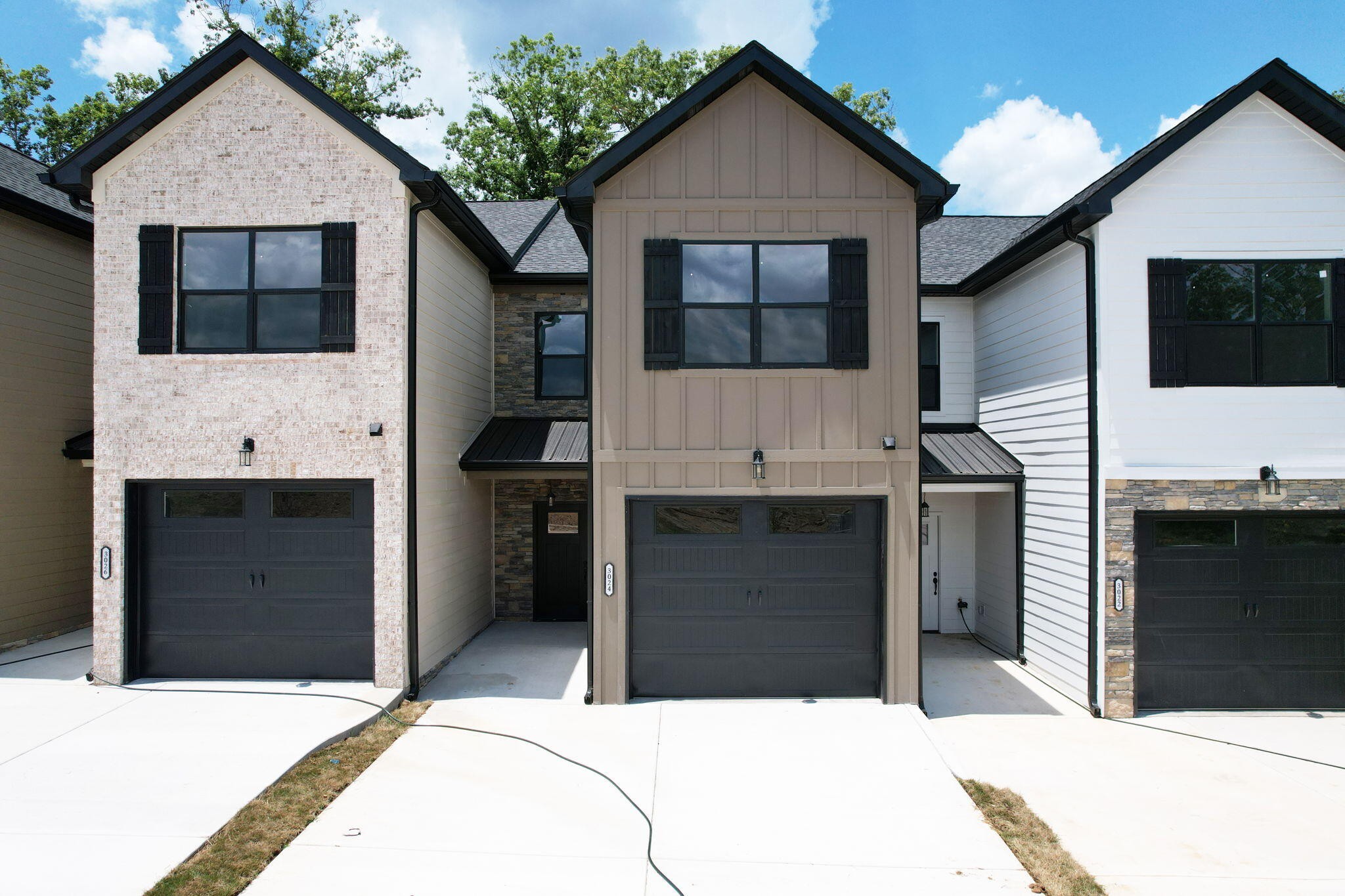 3024 Three Creeks Drive, NW