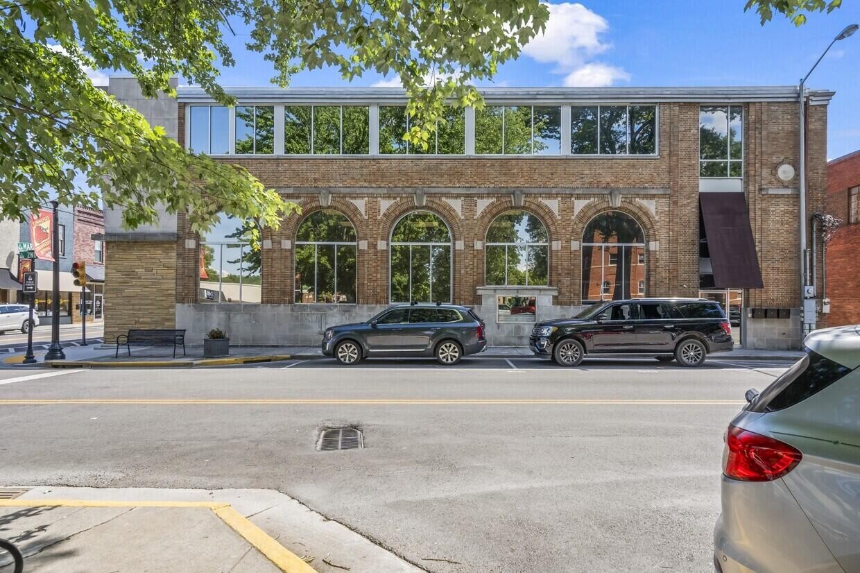 1441 Market Street