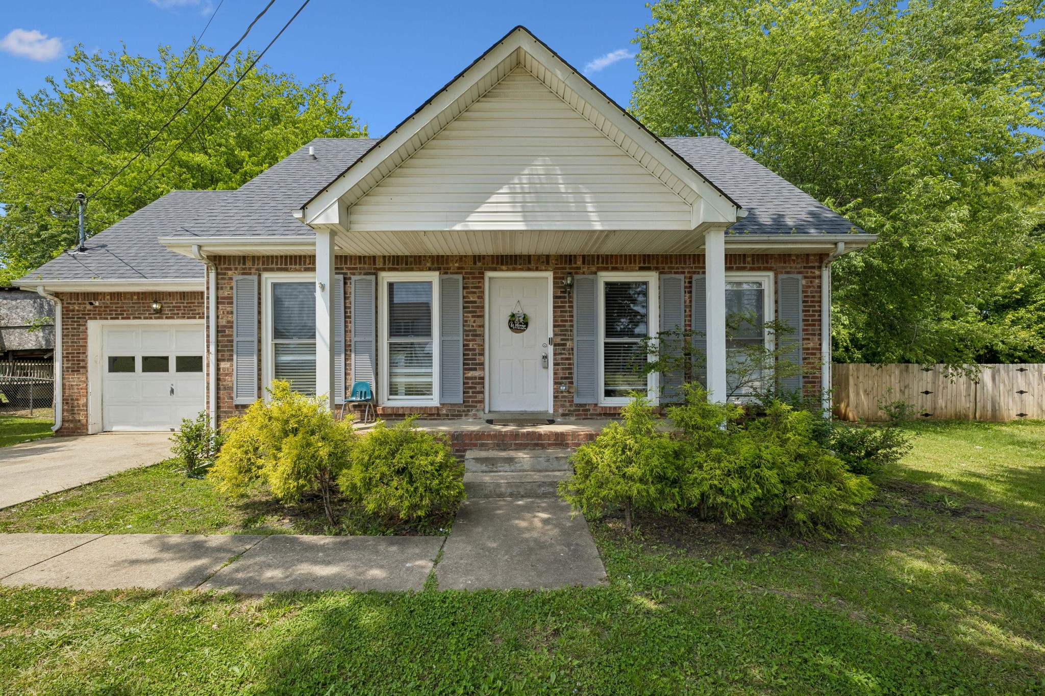 1036 Roedeer Dr