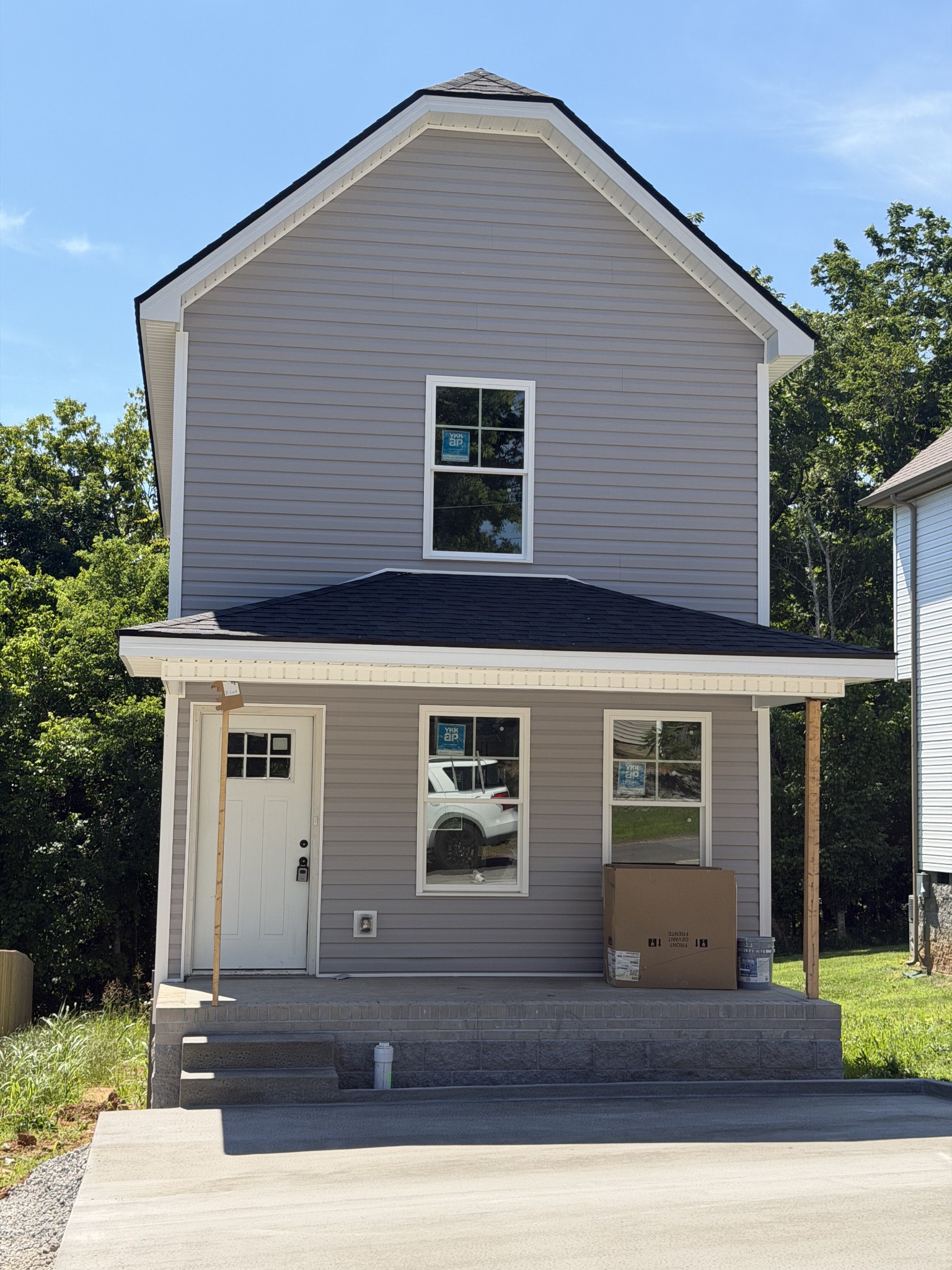 170 Oak St
