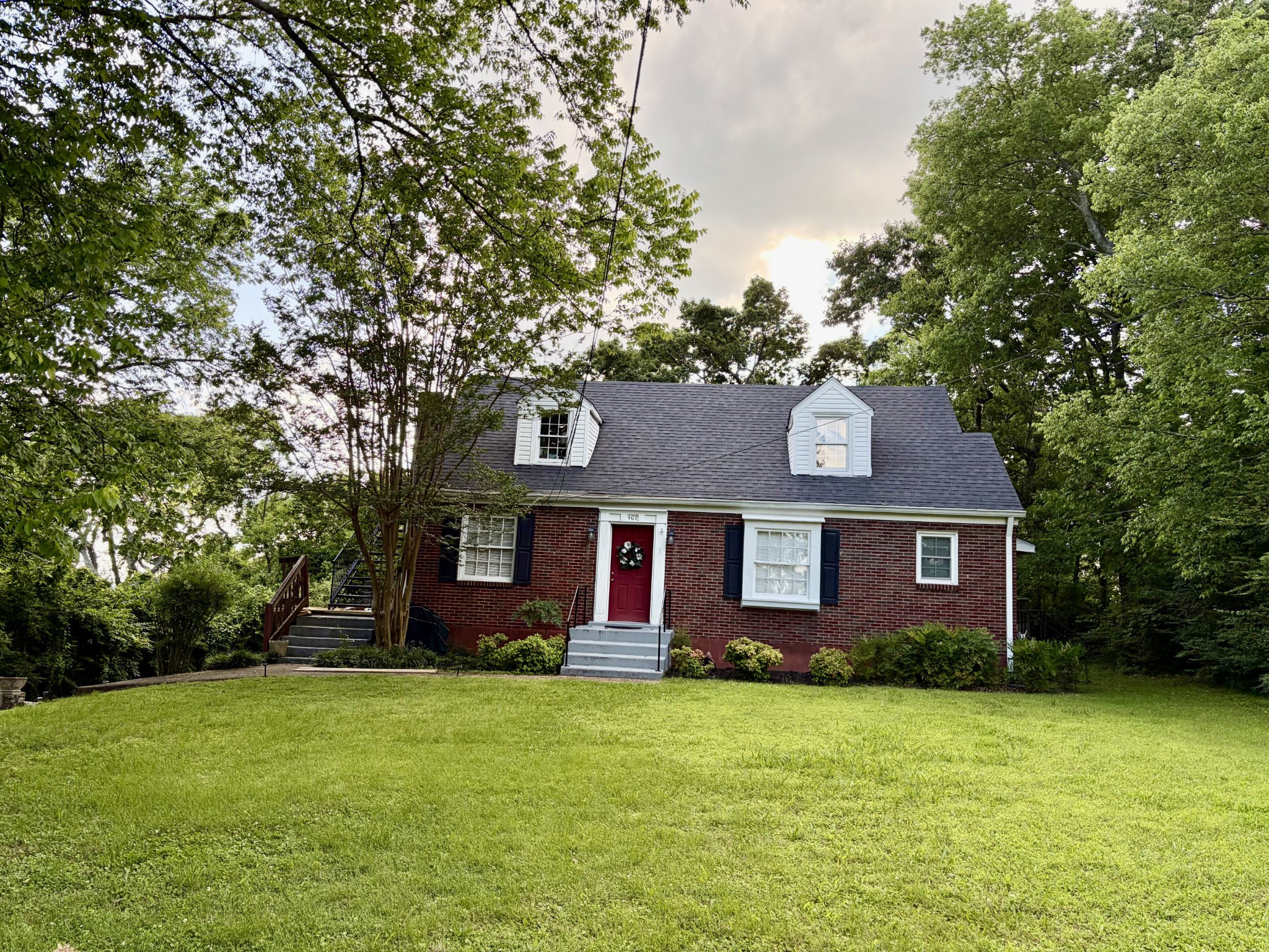 407 Winding Way