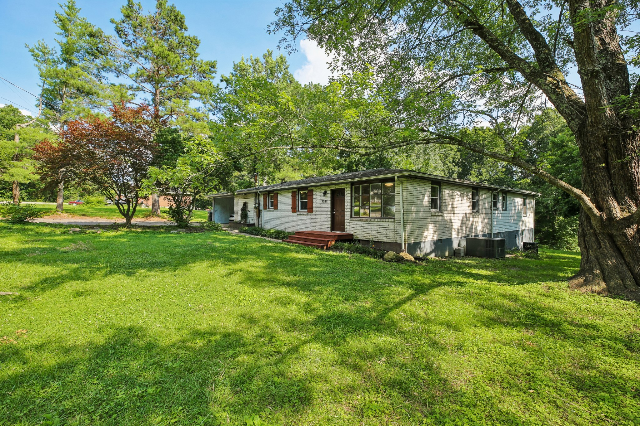 4049 Grays Point Rd