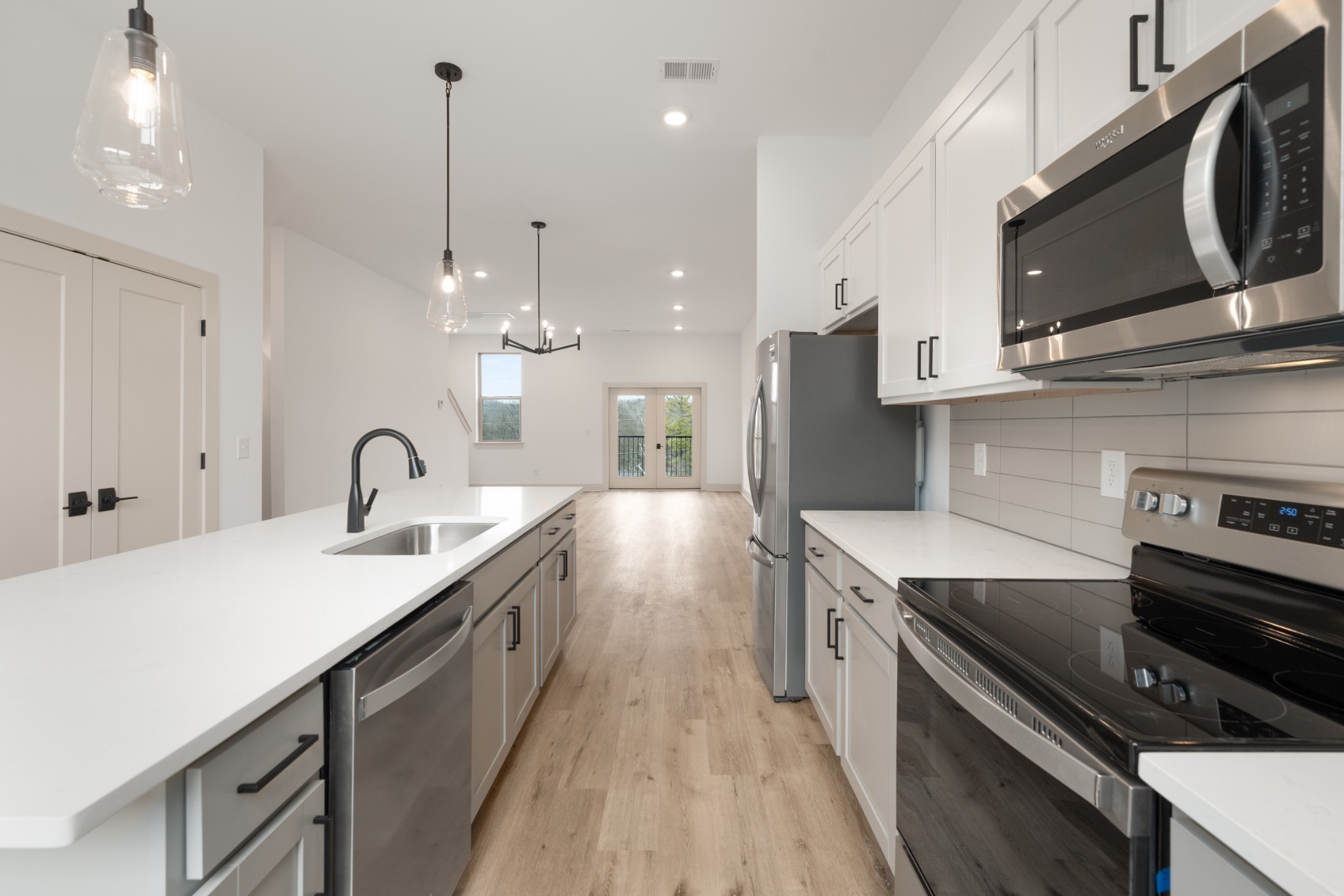 7341 Charlotte Pike