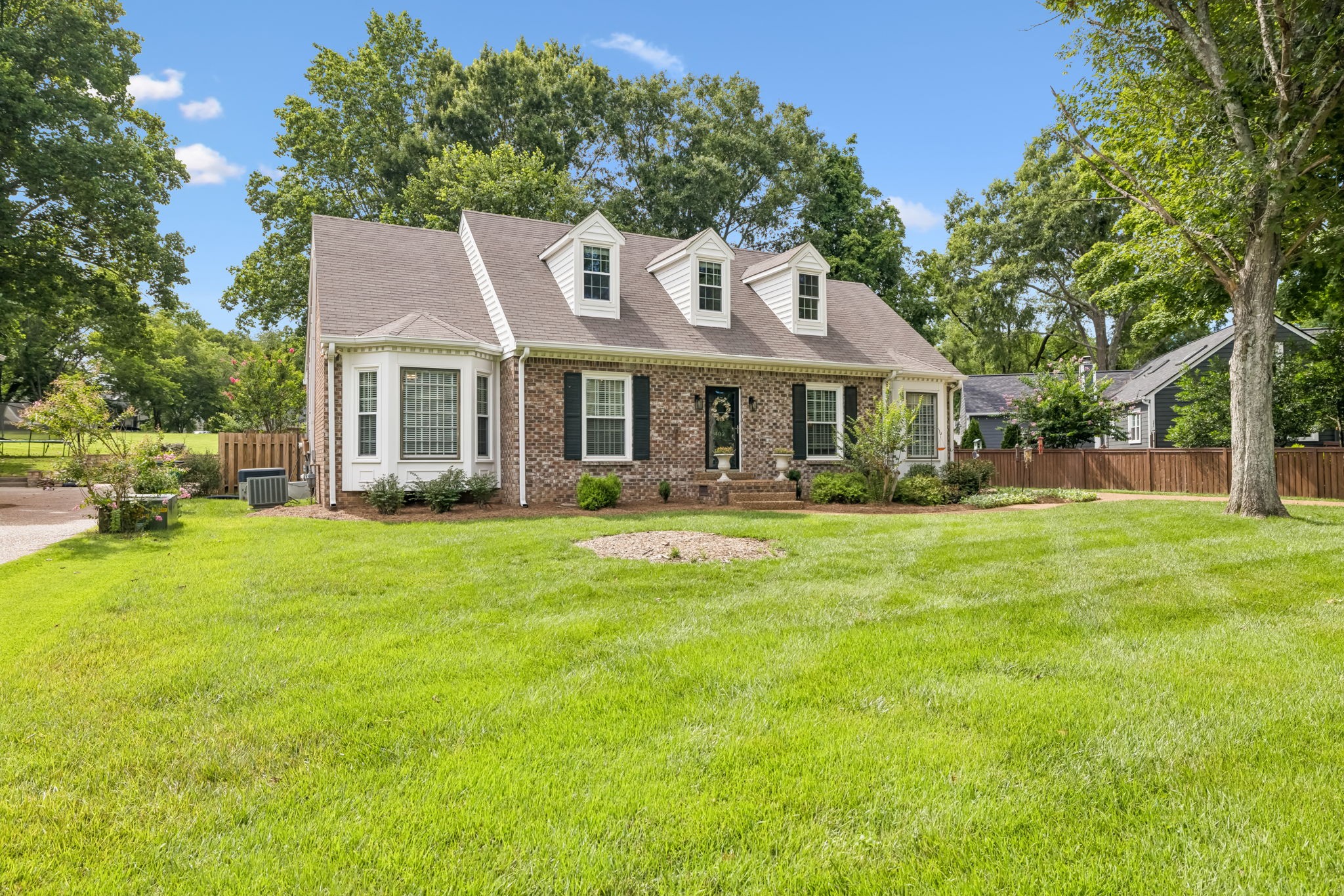 402 Cotton Ln