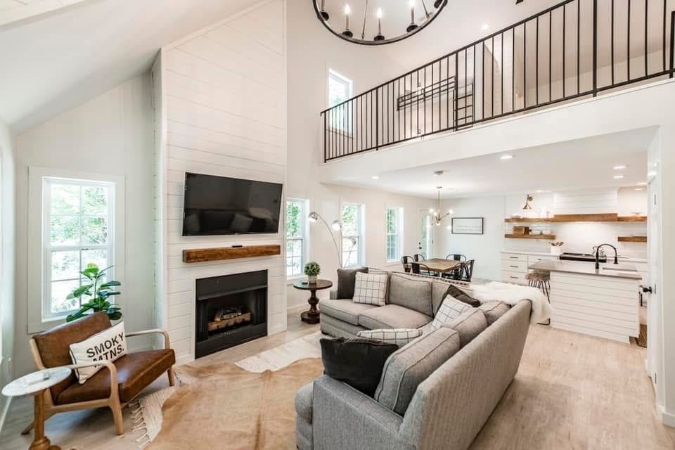 623 Beartrail Ln