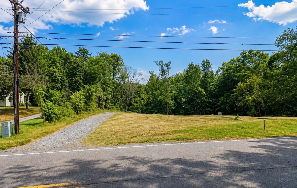 1251 Cumberland Heights Rd primary photo