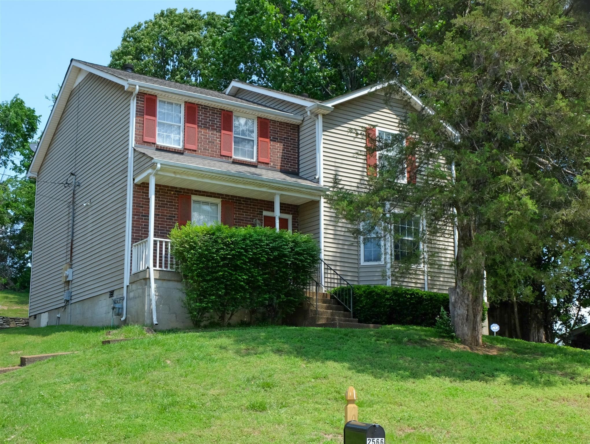 2568 Willowbranch Dr primary photo