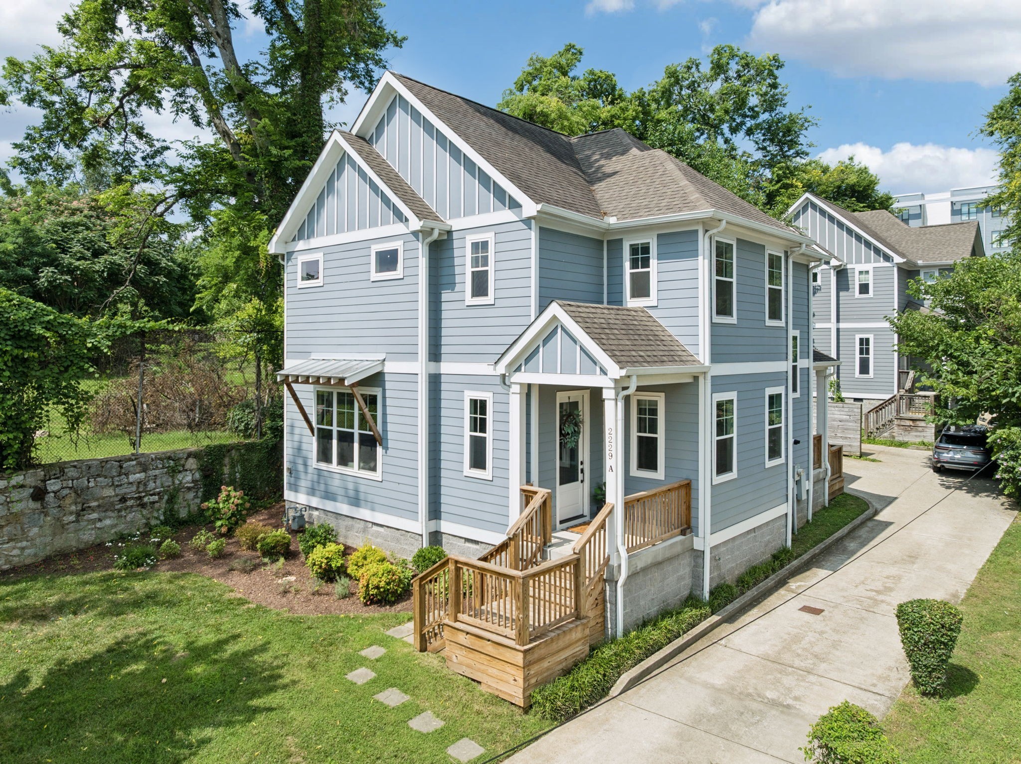 2229A 11th Ave South, S