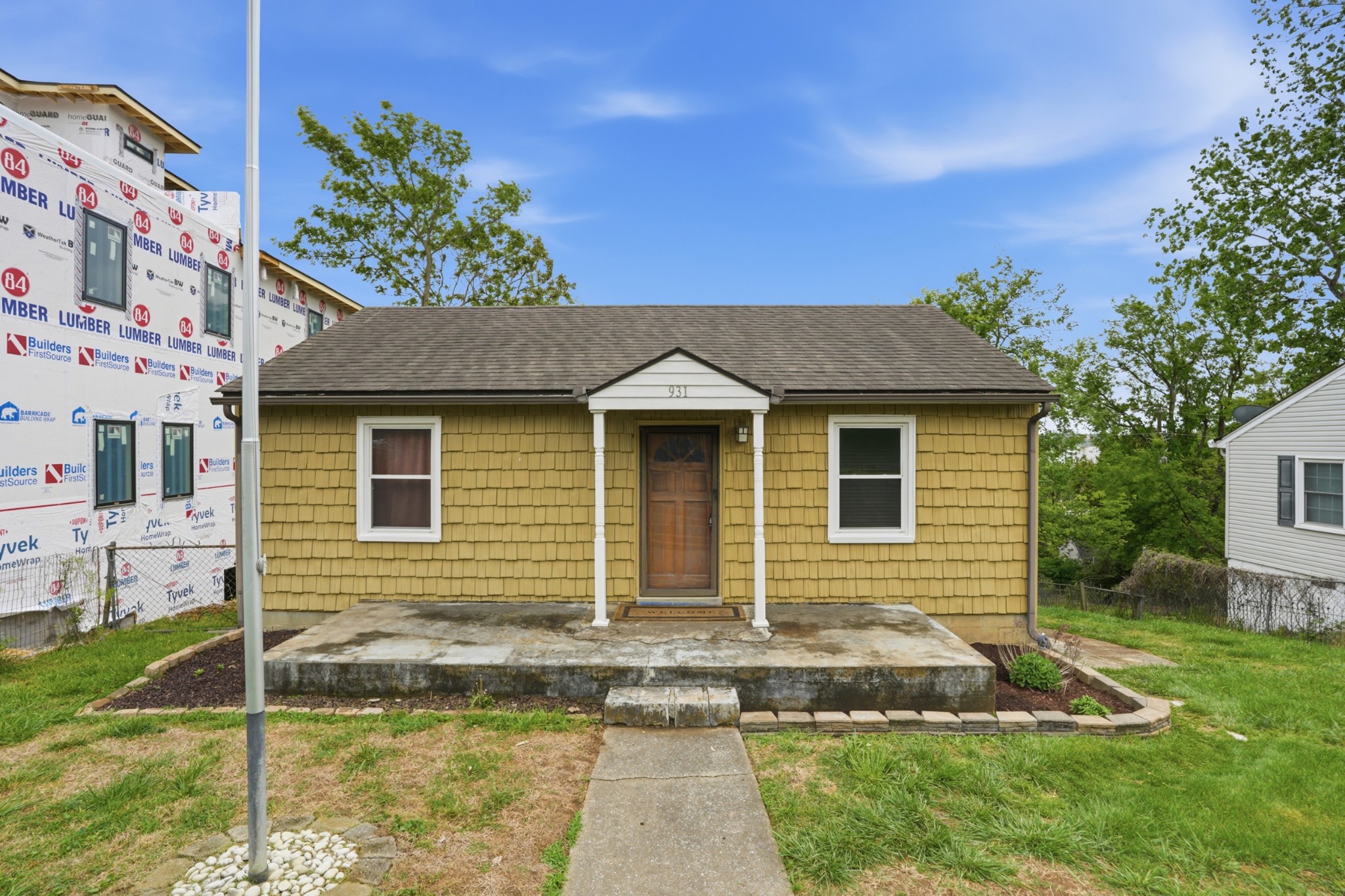 931 S 13th Ct