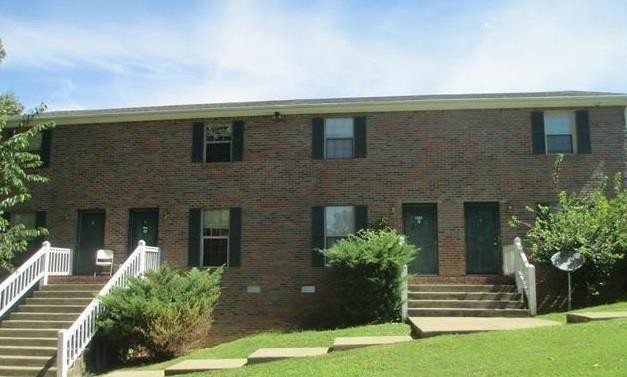 450 Martha Ln primary photo