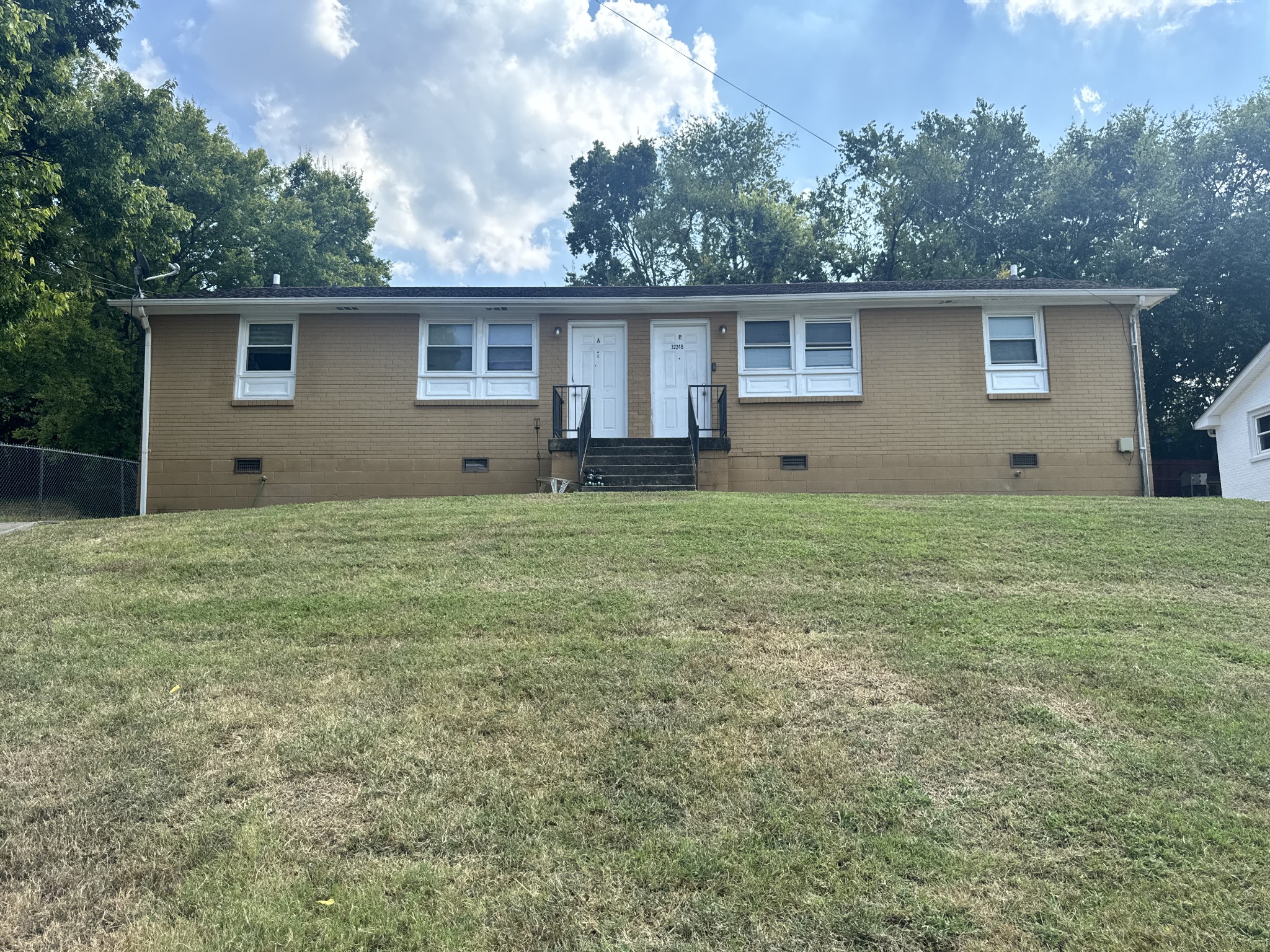 3224 Spears Rd primary photo