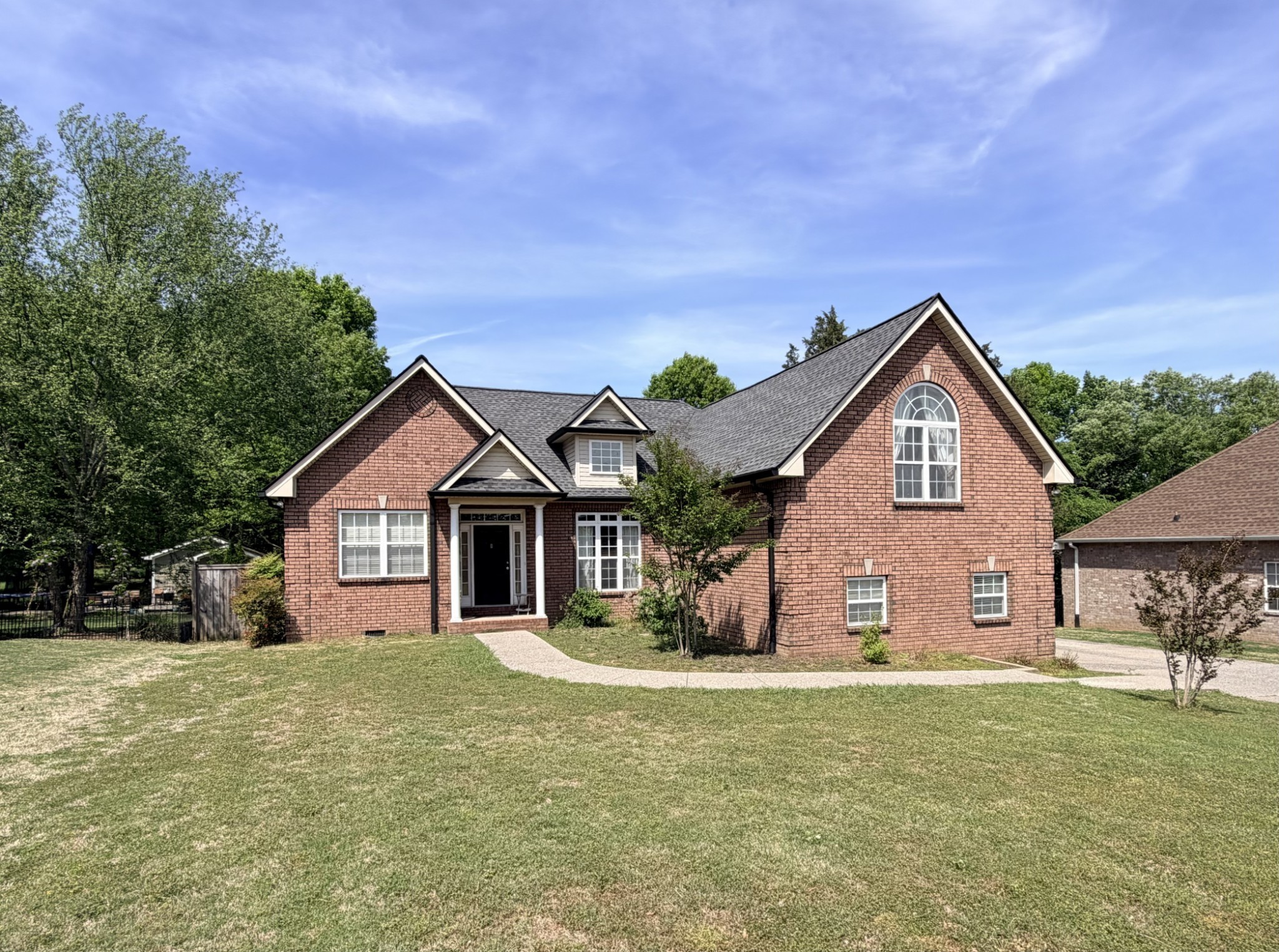 241 Quad Oak Dr primary photo