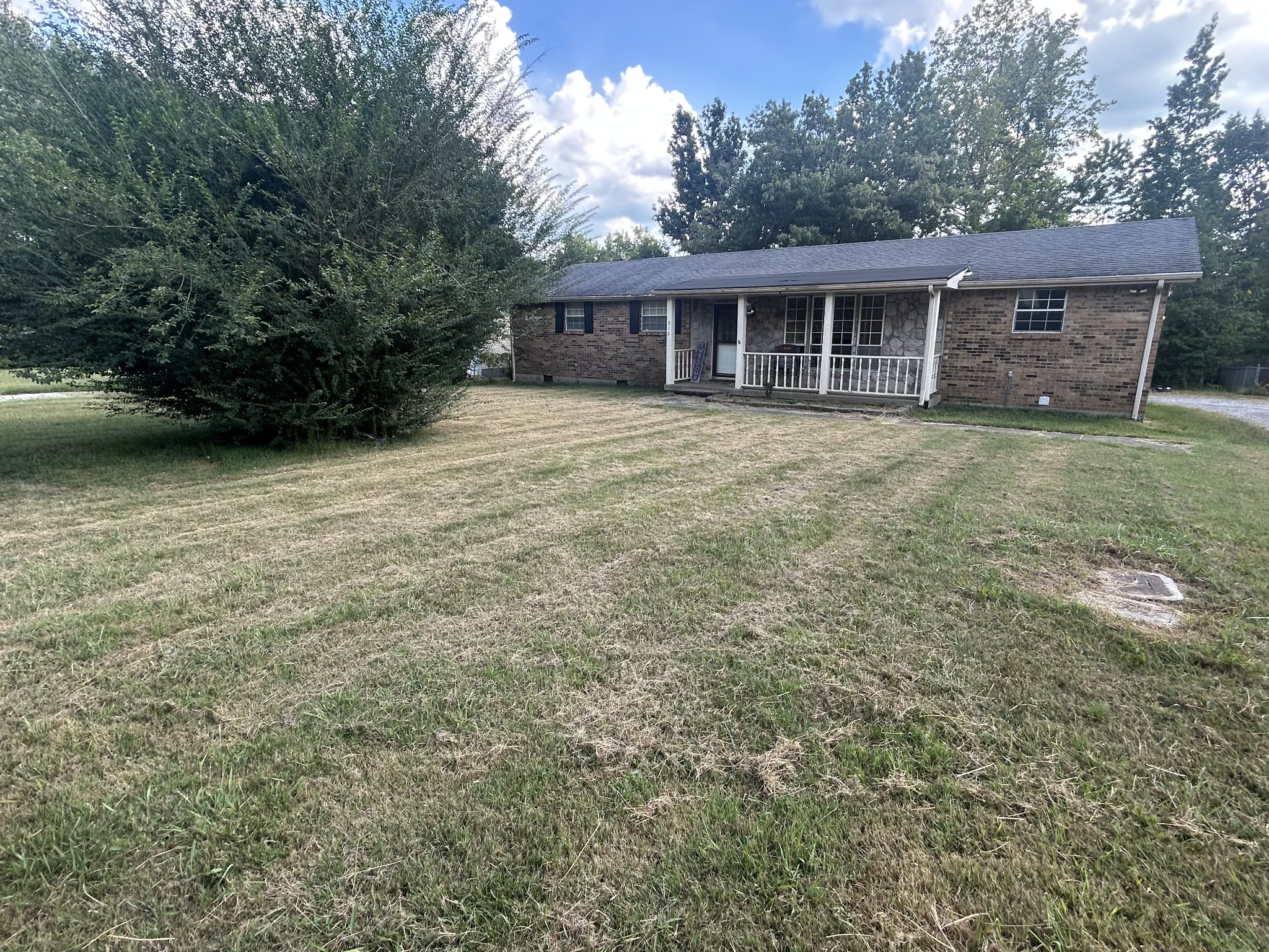 512 Appleton Dr