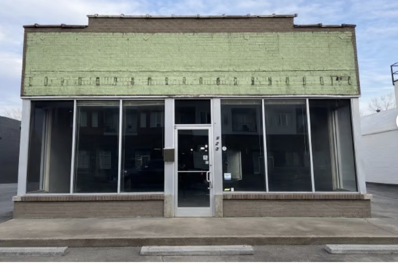 923 Dickerson Pike