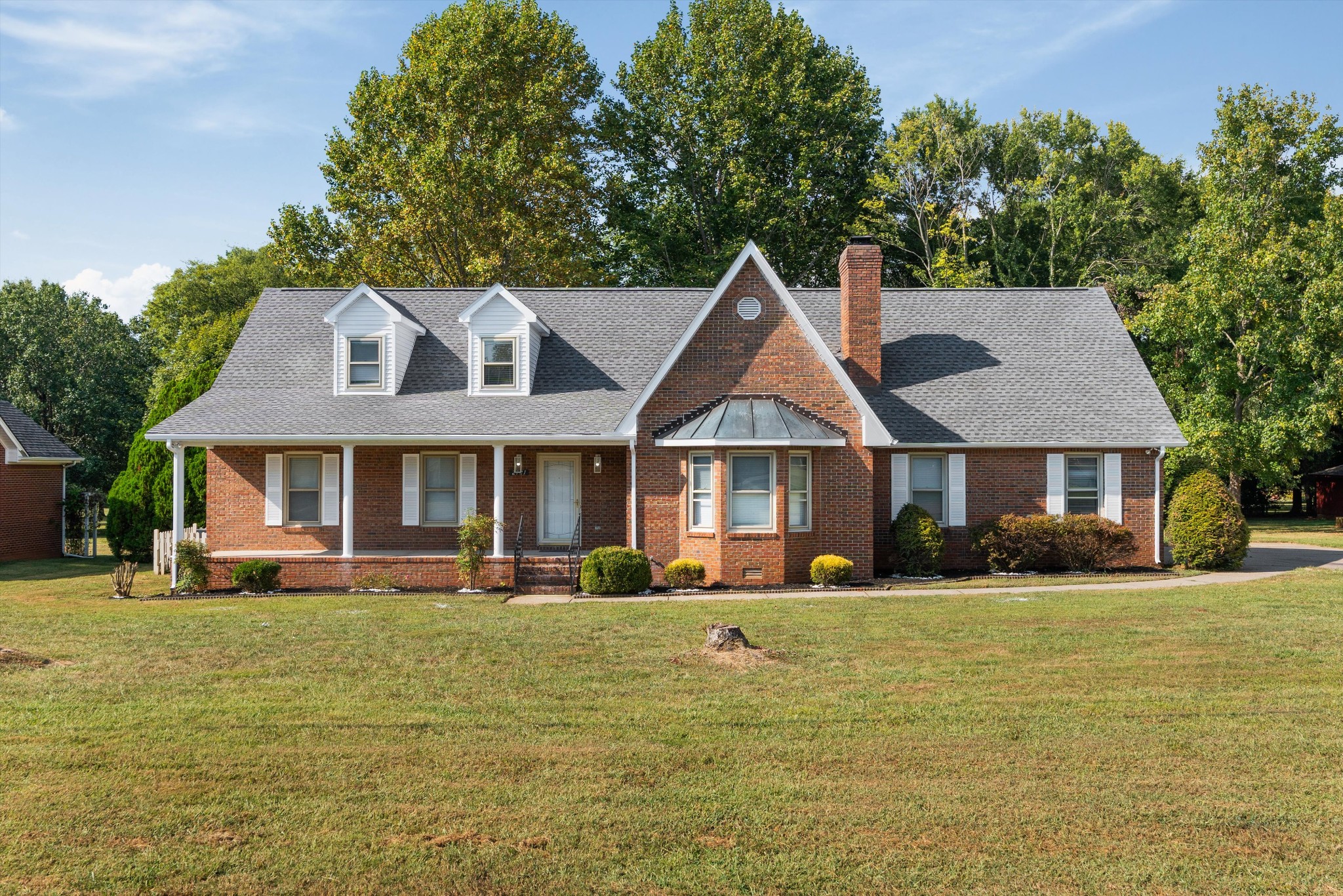 2121 Red Mile Rd