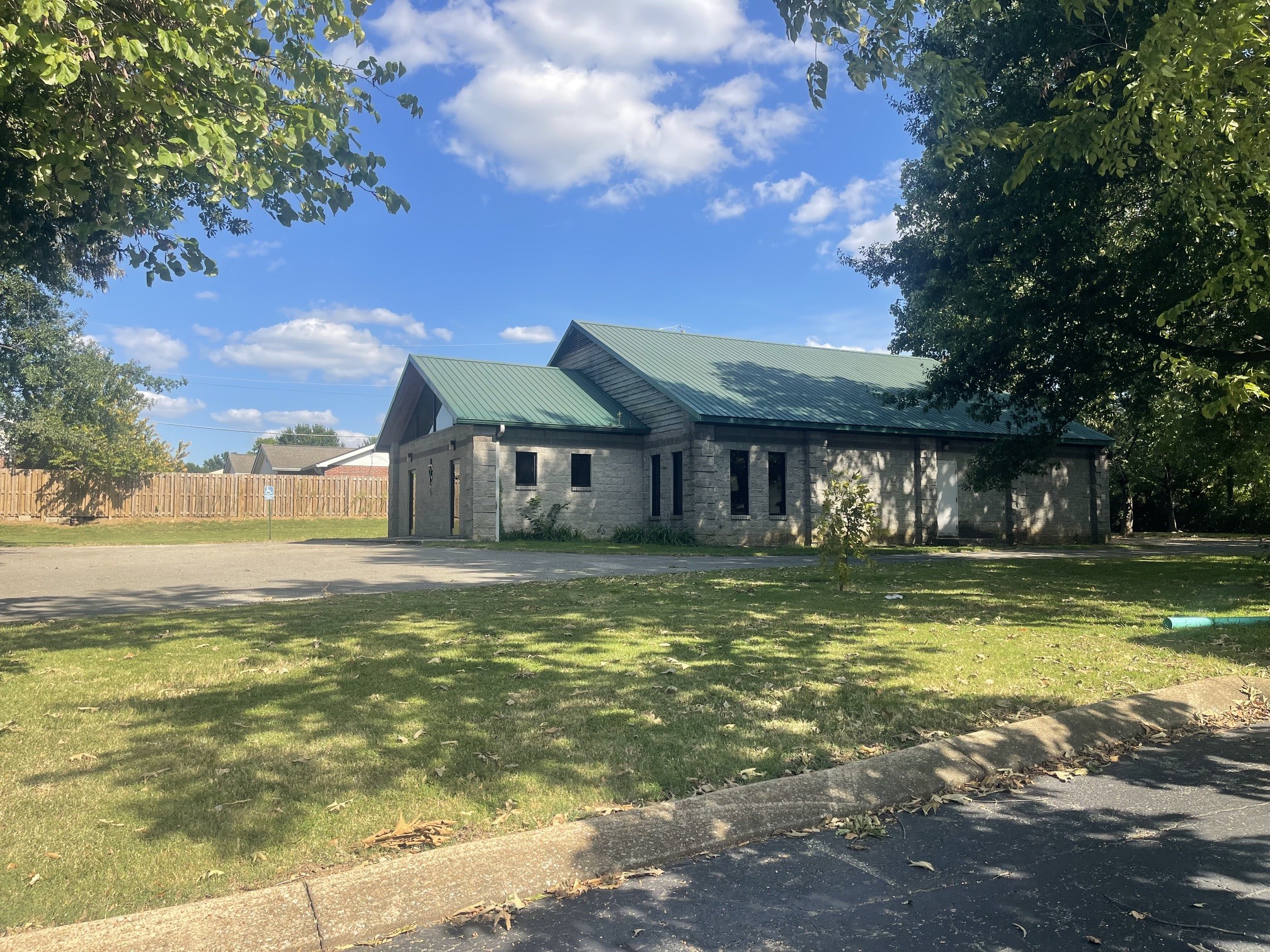 84 W University Pkwy