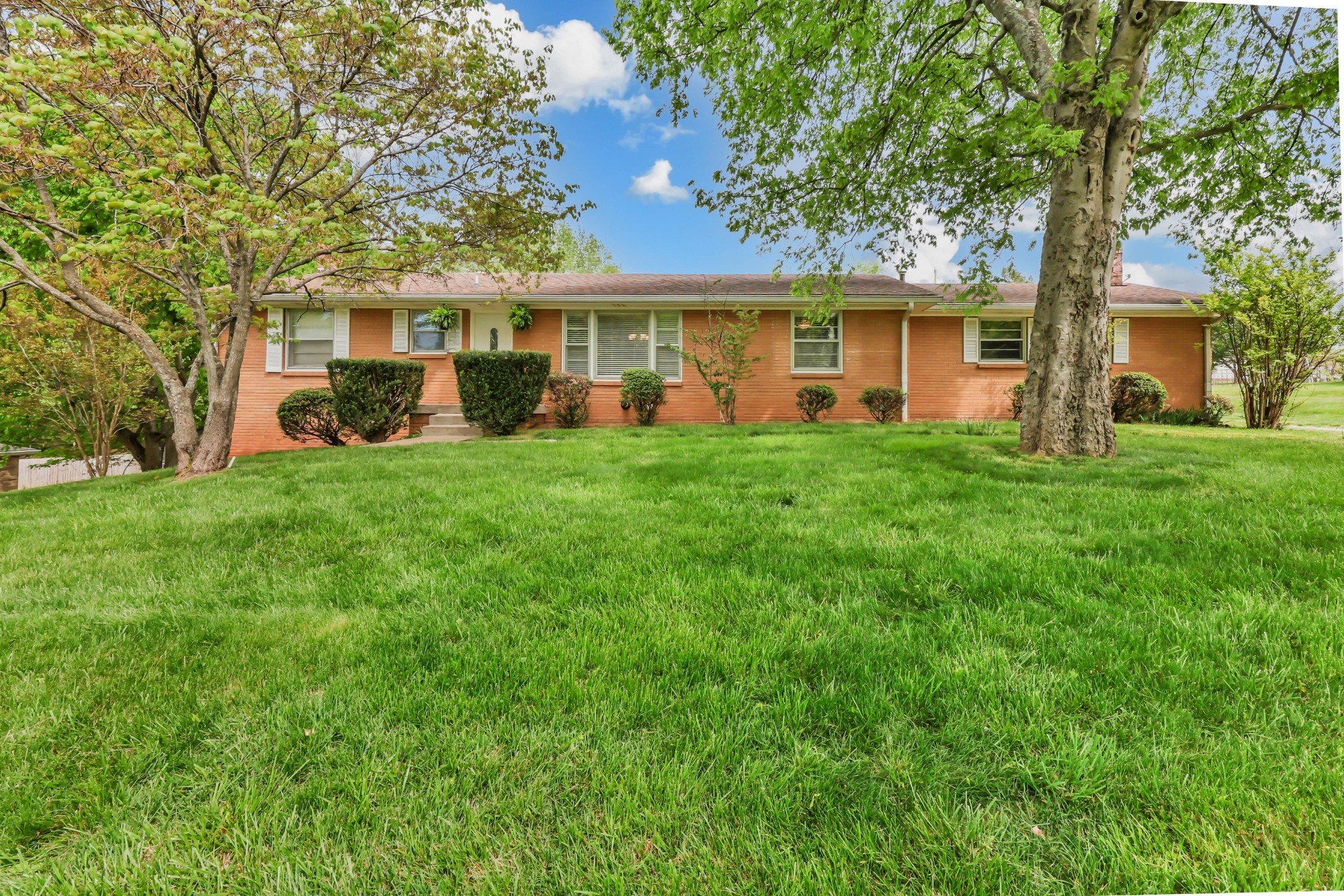 1311 Oak Hill Dr