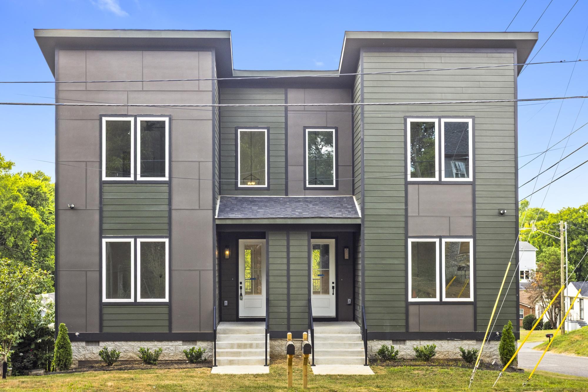 2211 18th Ave, N