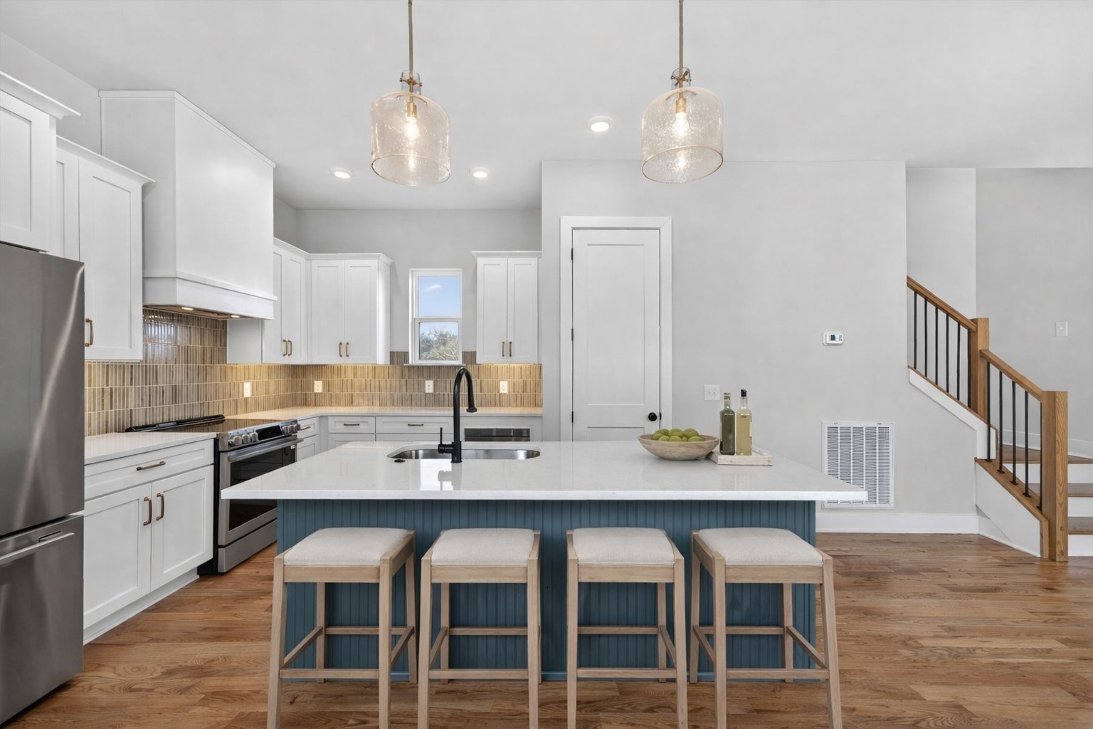 1109 Parker St