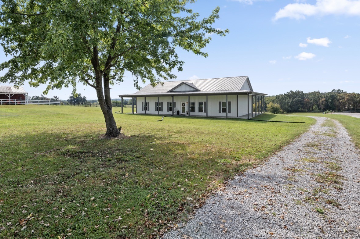 1195 Highway 52, E primary photo