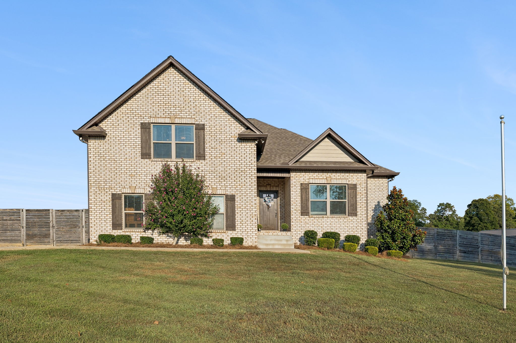 2743 W County Farm Rd