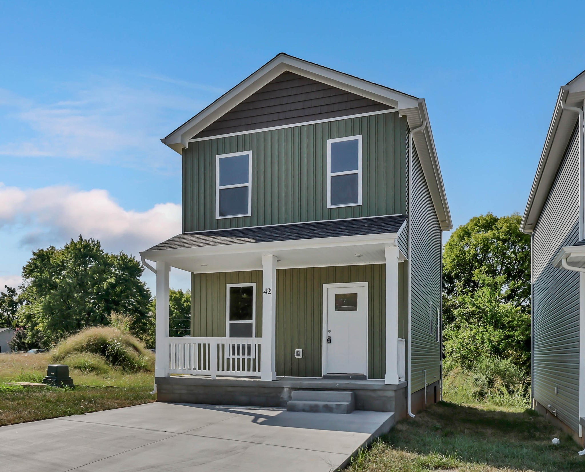 42 Dixon Dr