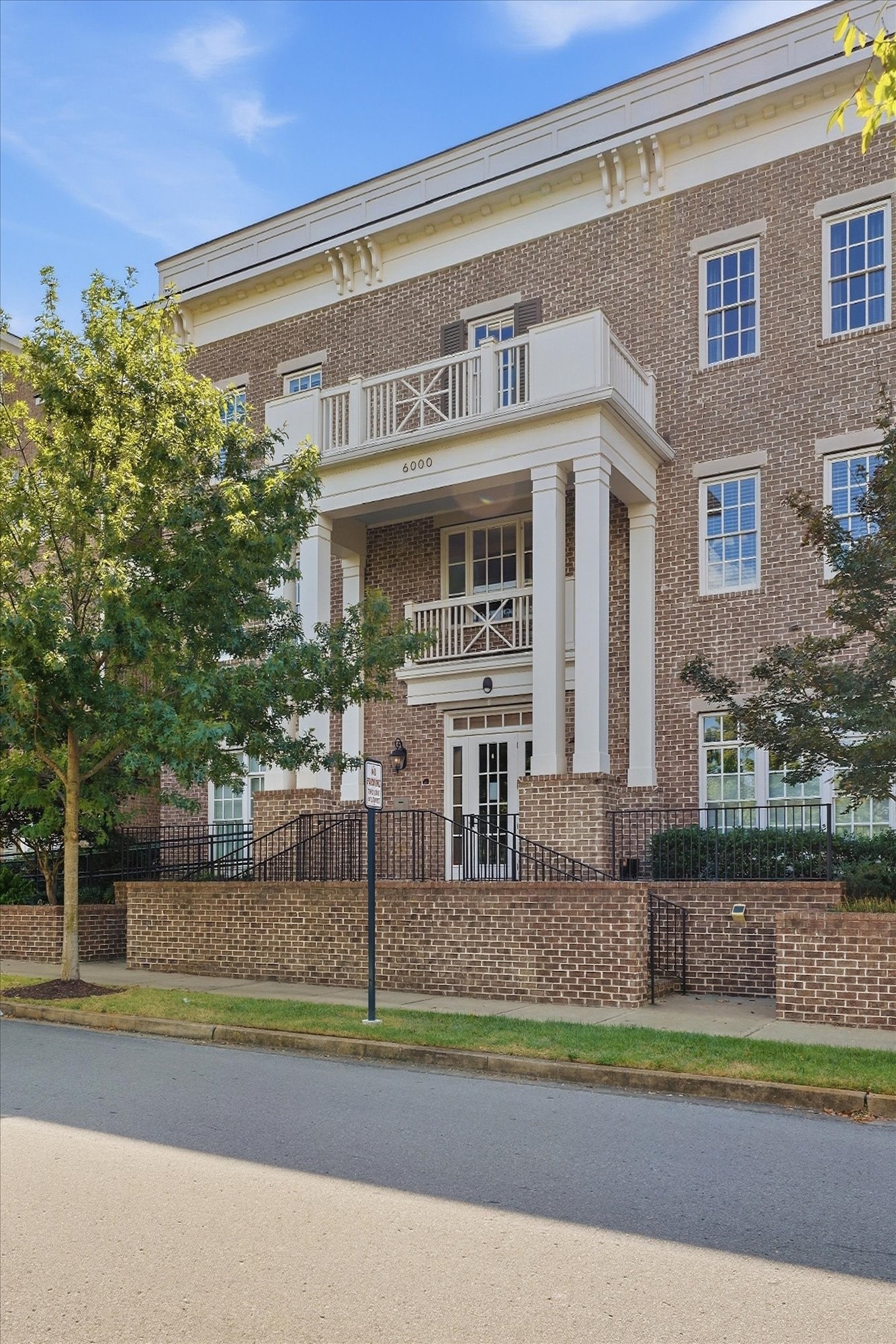 6000 Keats St primary photo