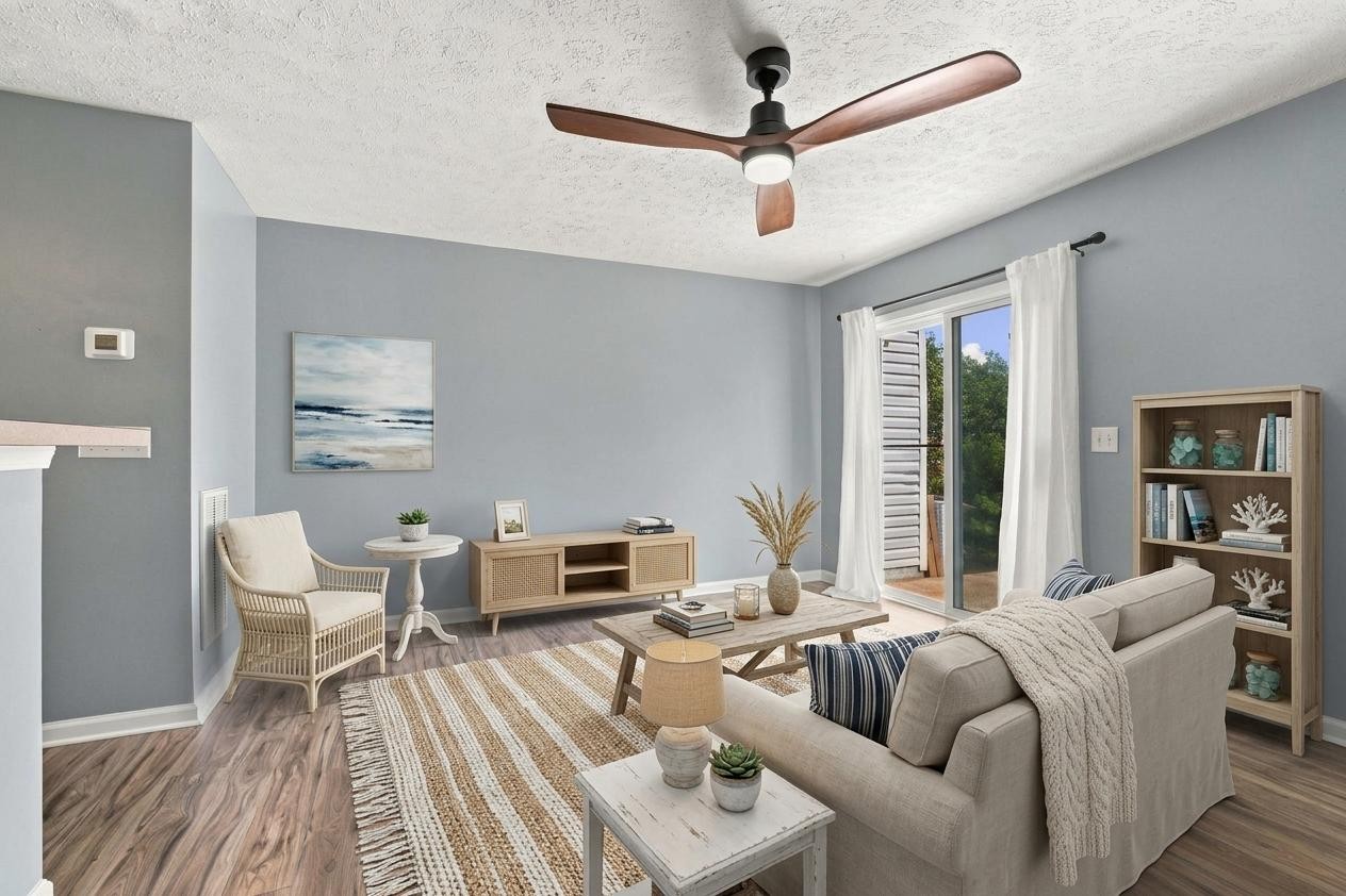 141 Shadow Glen Dr