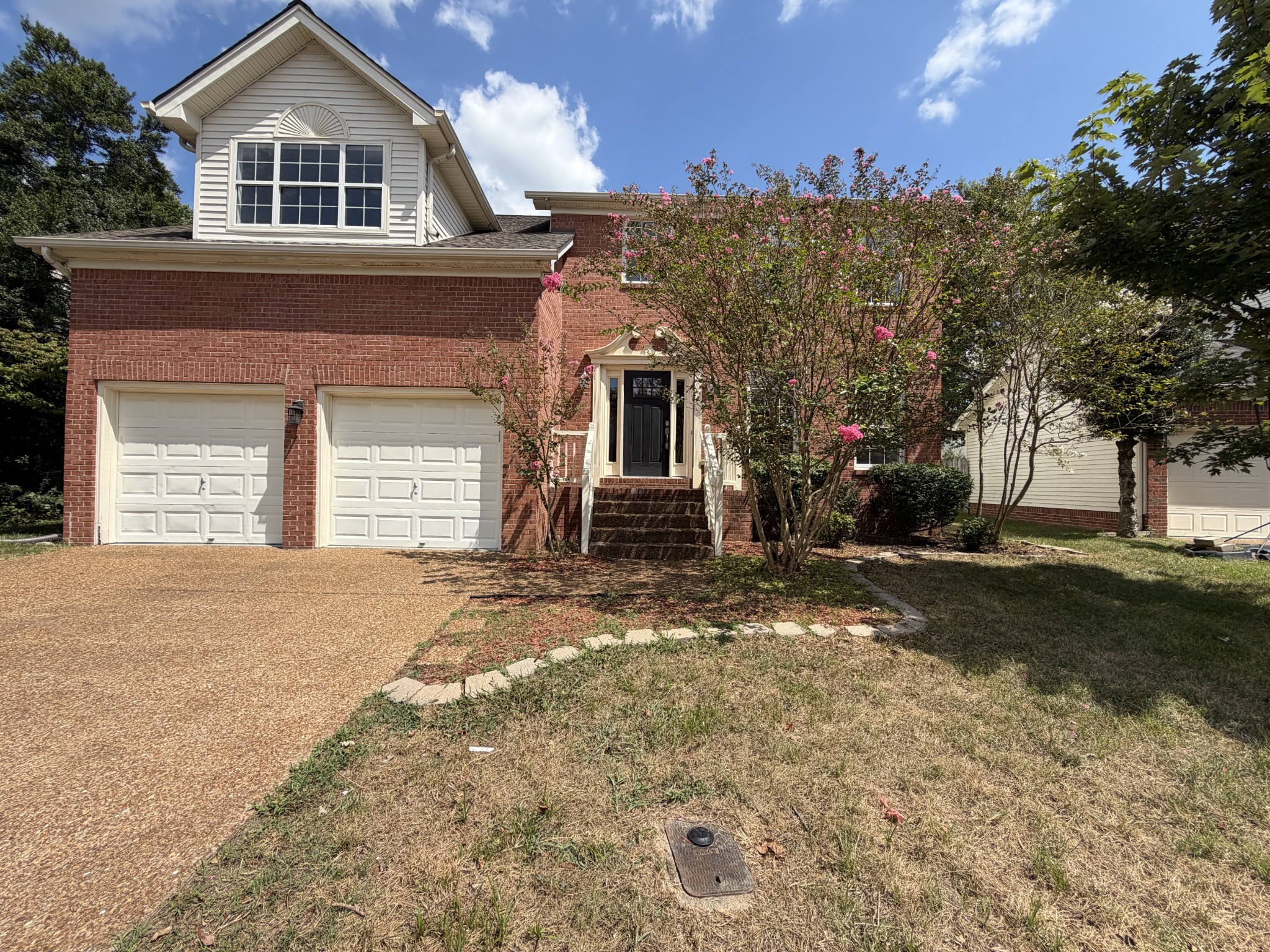 2036 Glastonbury Dr primary photo