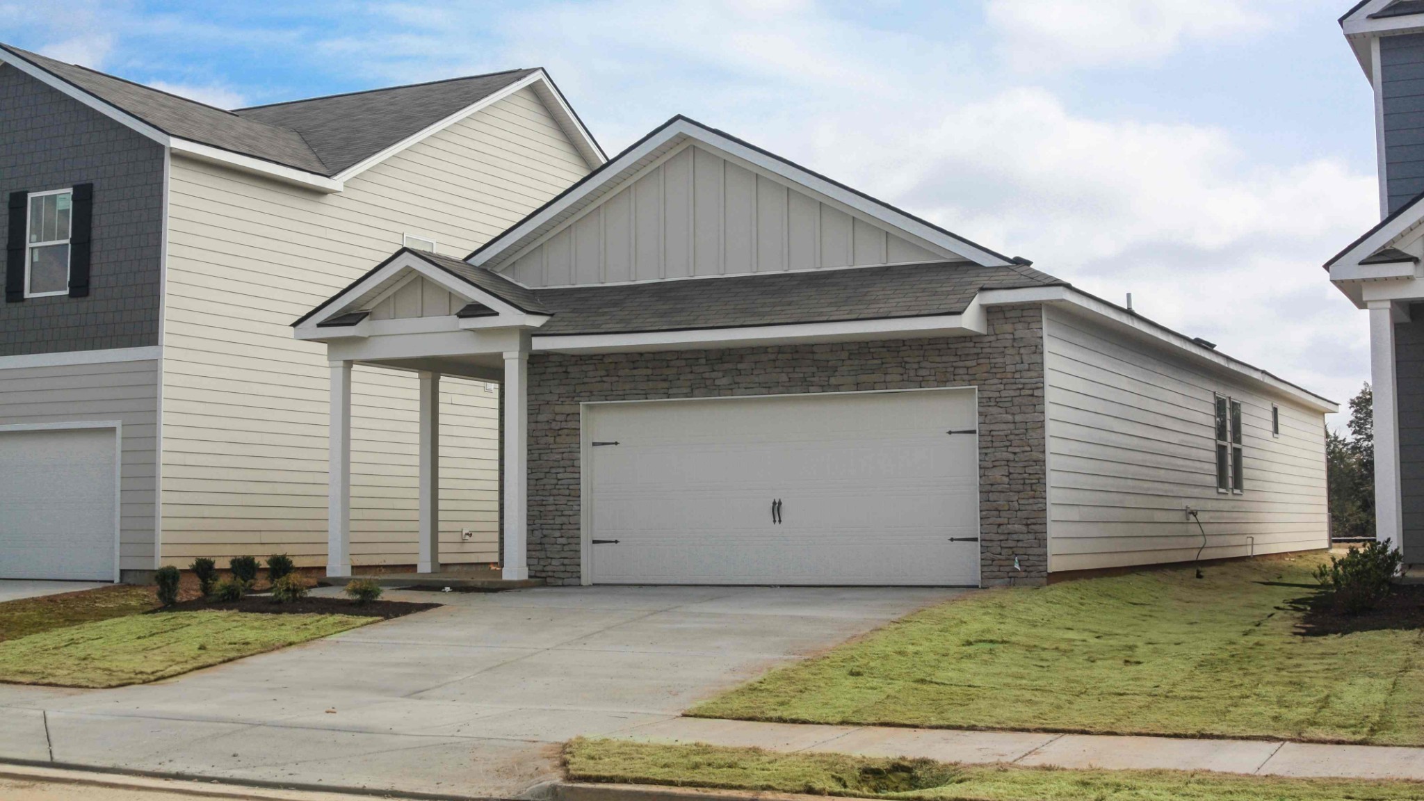 4923 Sandringham Lane