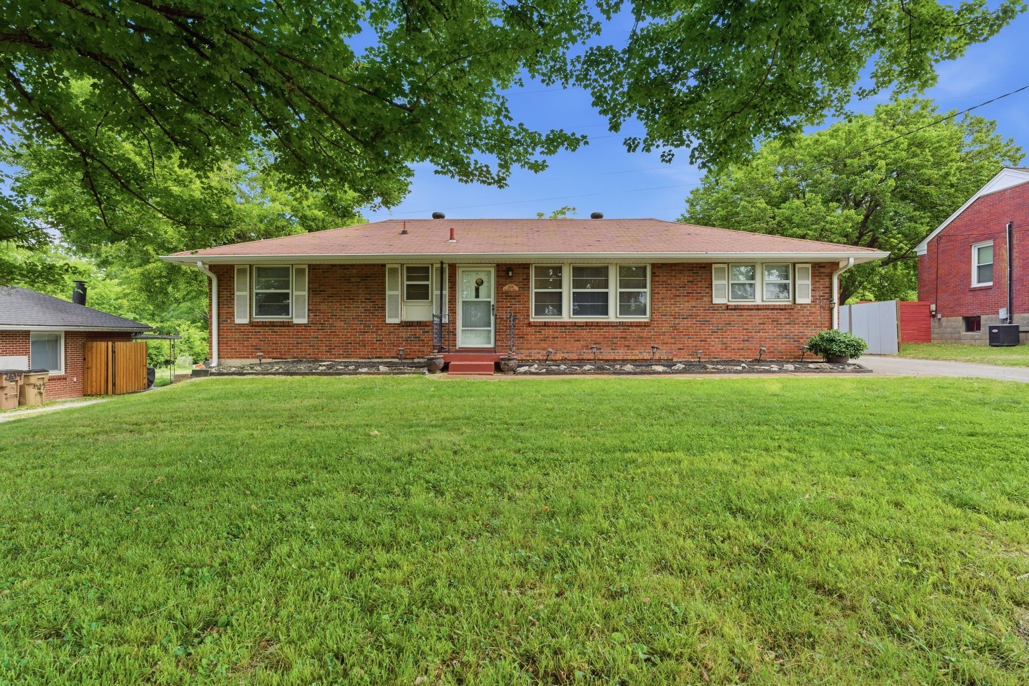 2636 Woodberry Dr
