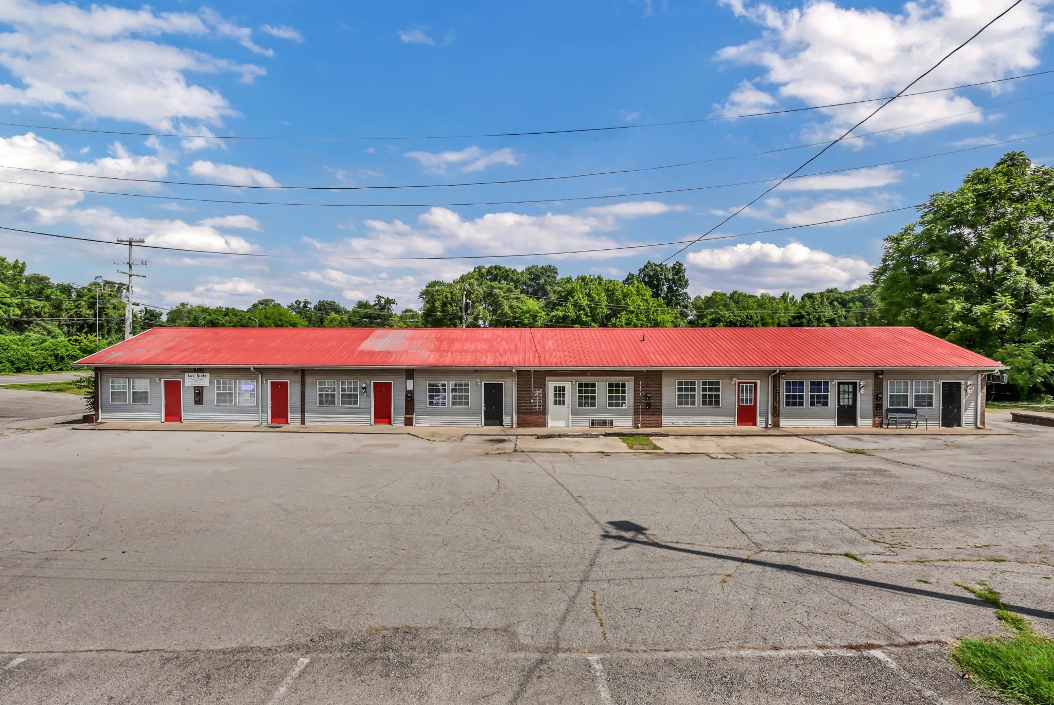 3025 Fort Campbell Blvd primary photo