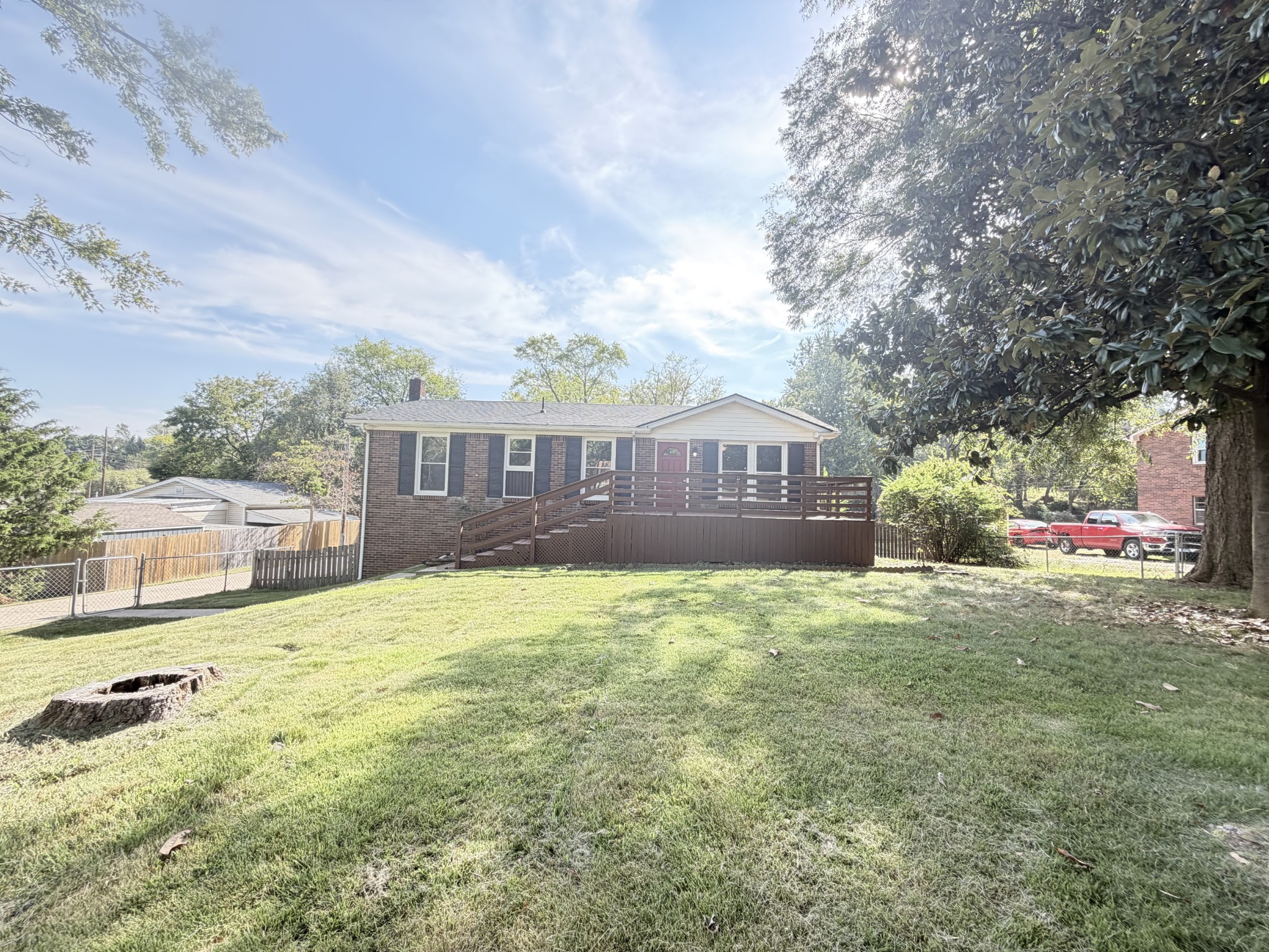 402 Jordan Rd primary photo