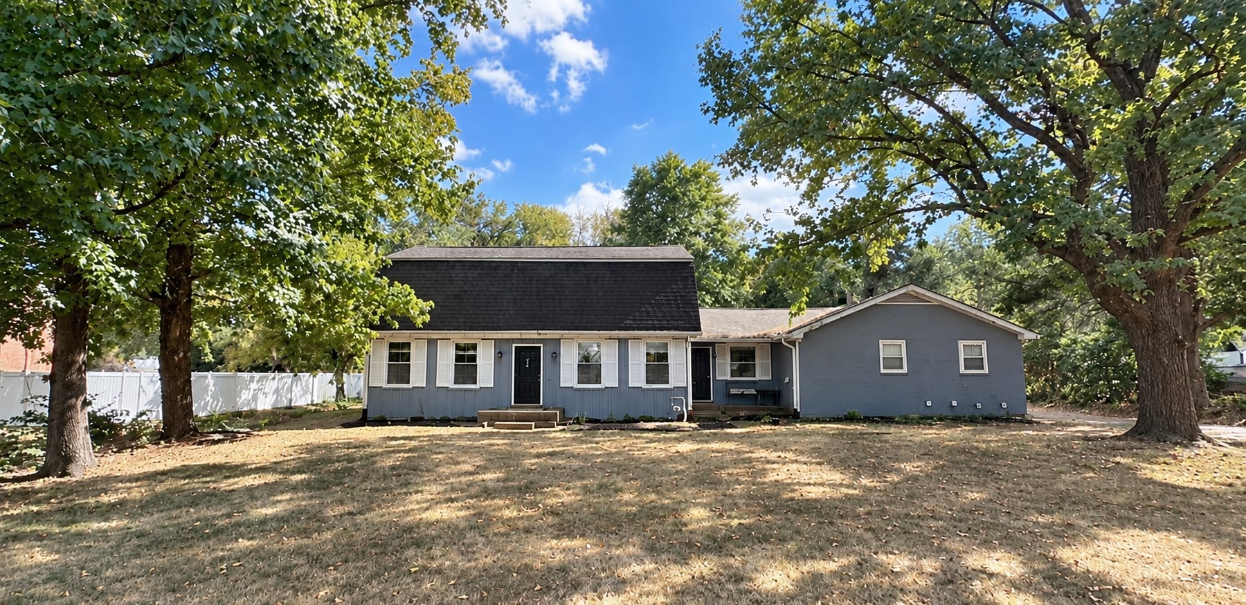 4059 Lake Pkwy