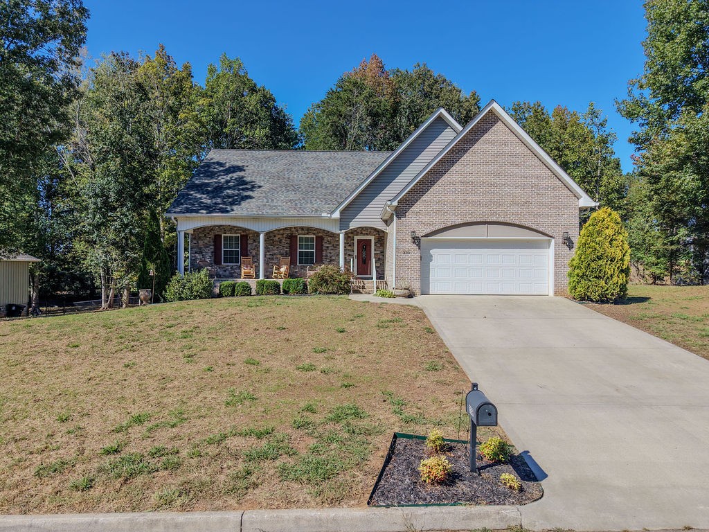 339 Shadows Lawn Dr