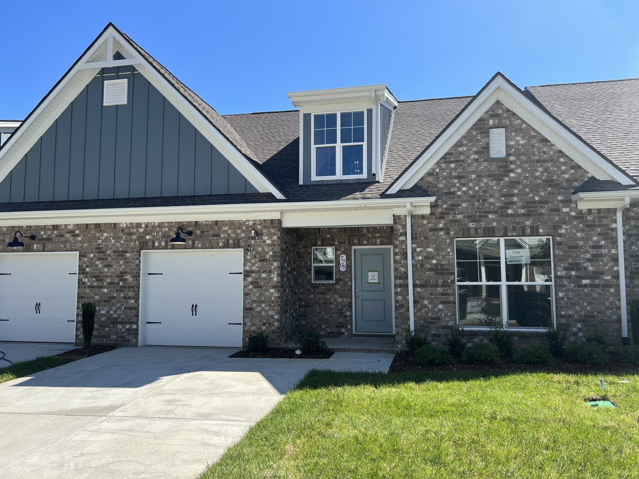 7512 Fernvale Springs Way primary photo