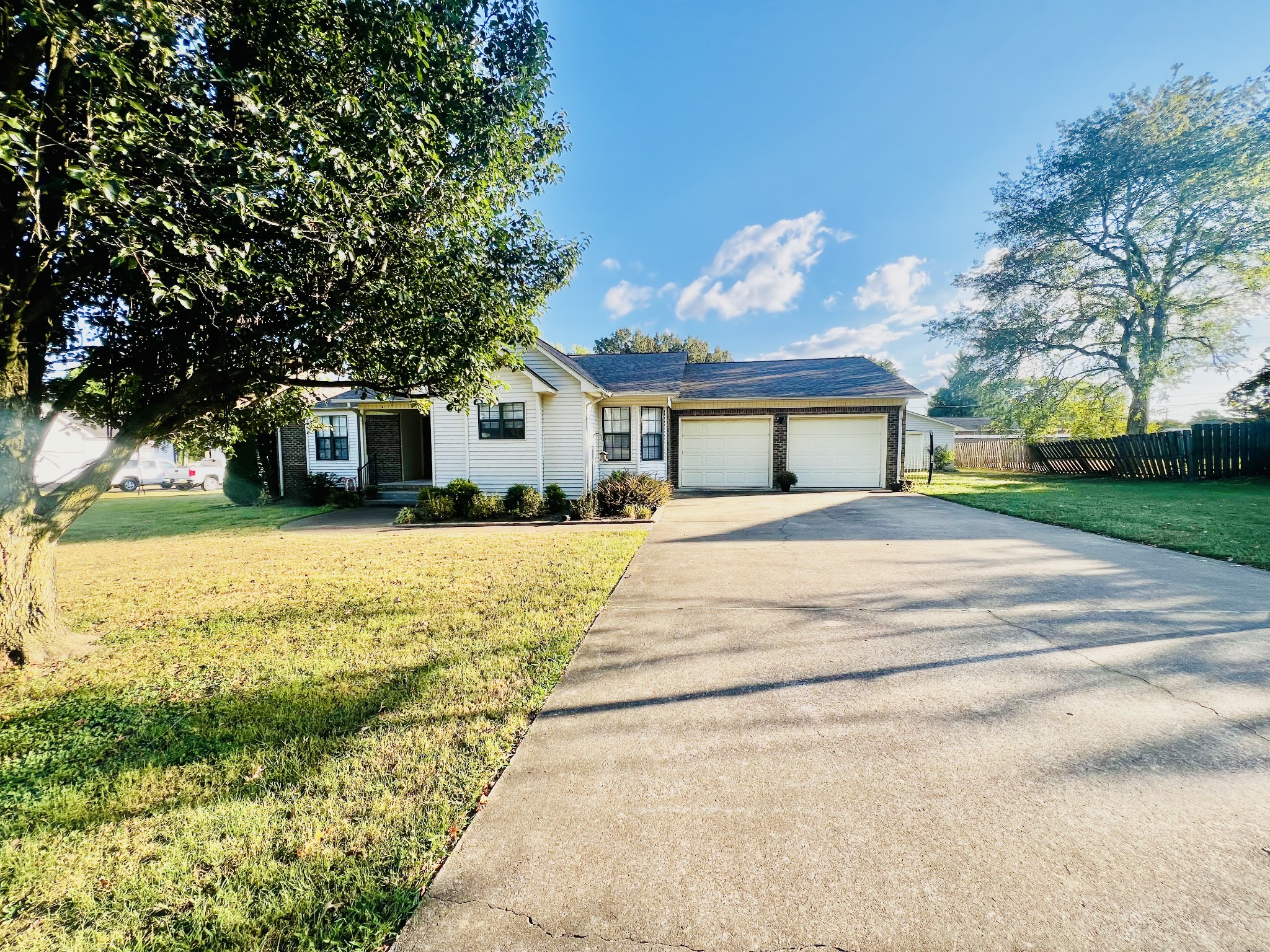 713 Douglas Dr