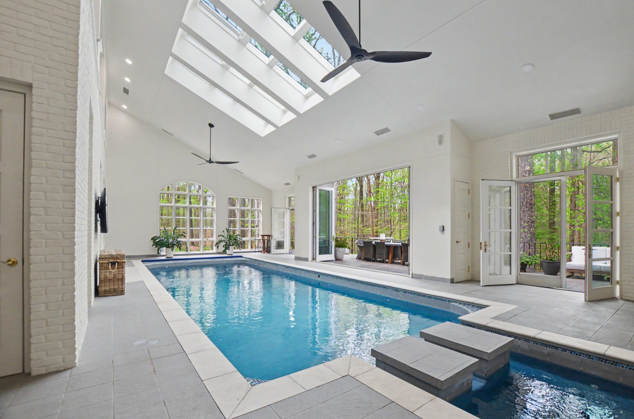 9 Windwood Dr