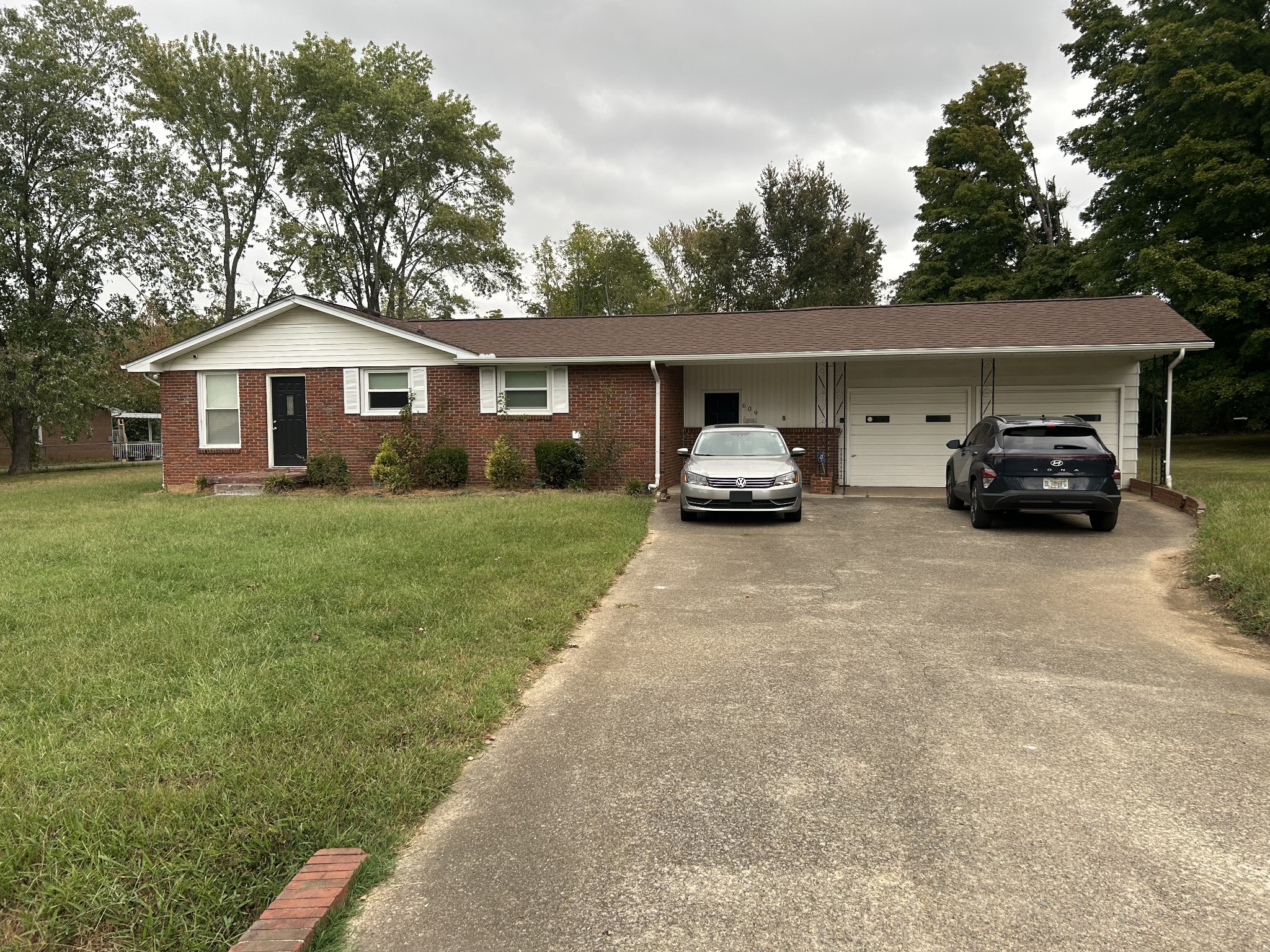 609 Zinnia Dr