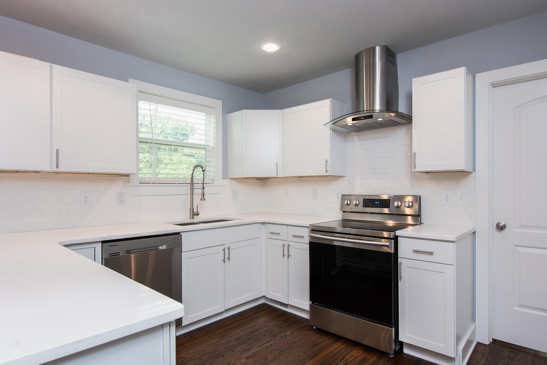1009 Granada Ave