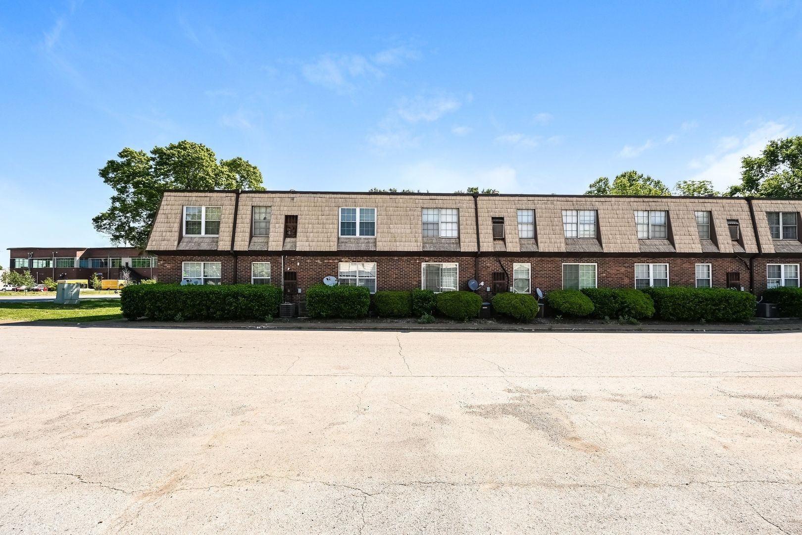 441 Harding Pl
