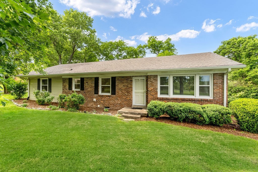 2086 Wilson Pike