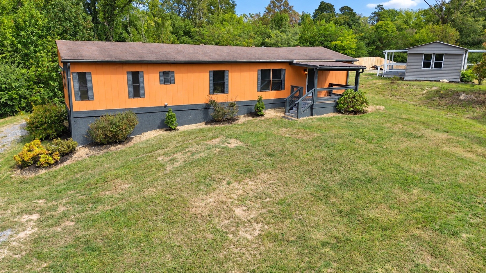 1219 Dockery Ln, SE