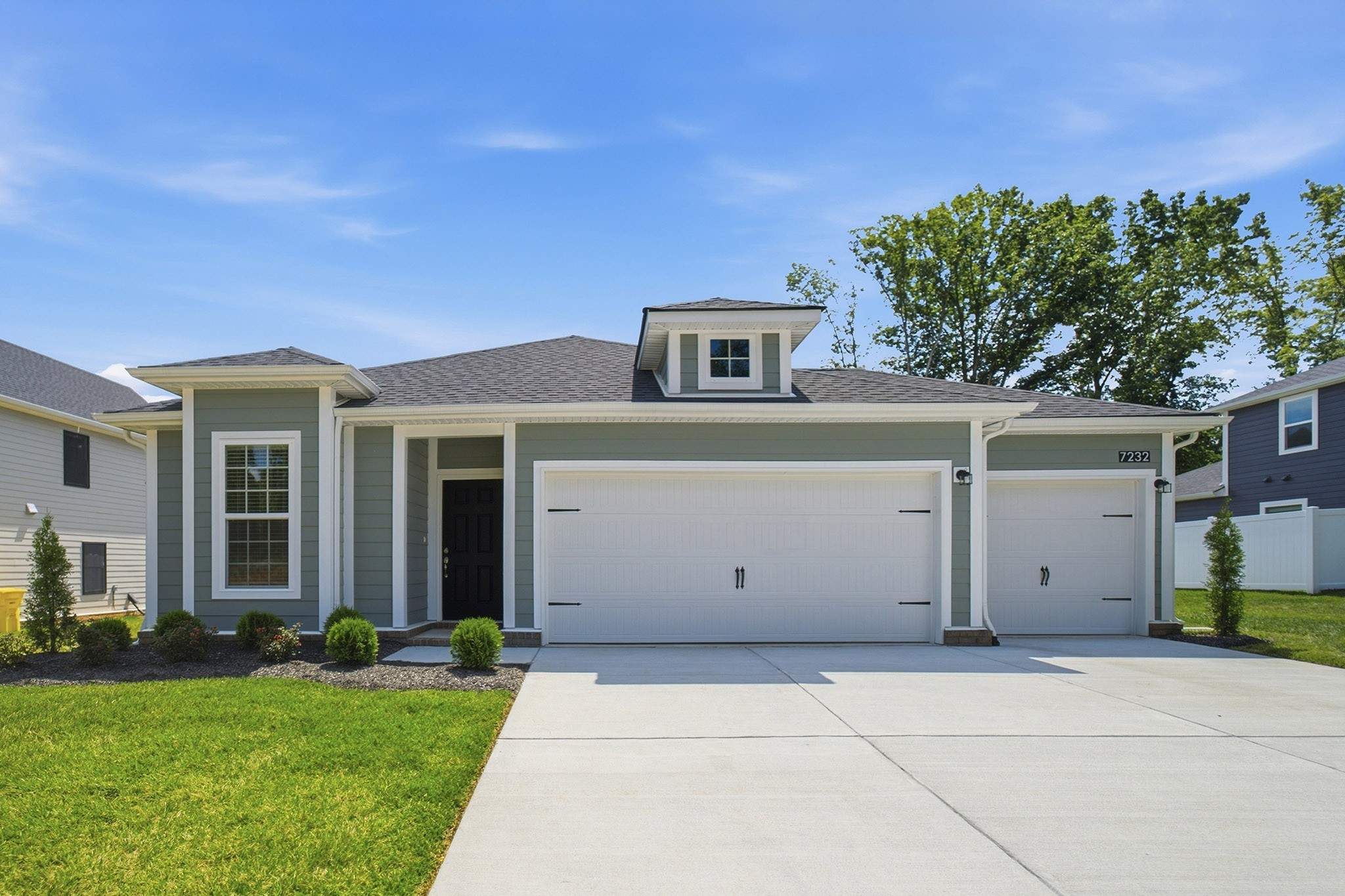7293 Fairlawn Dr