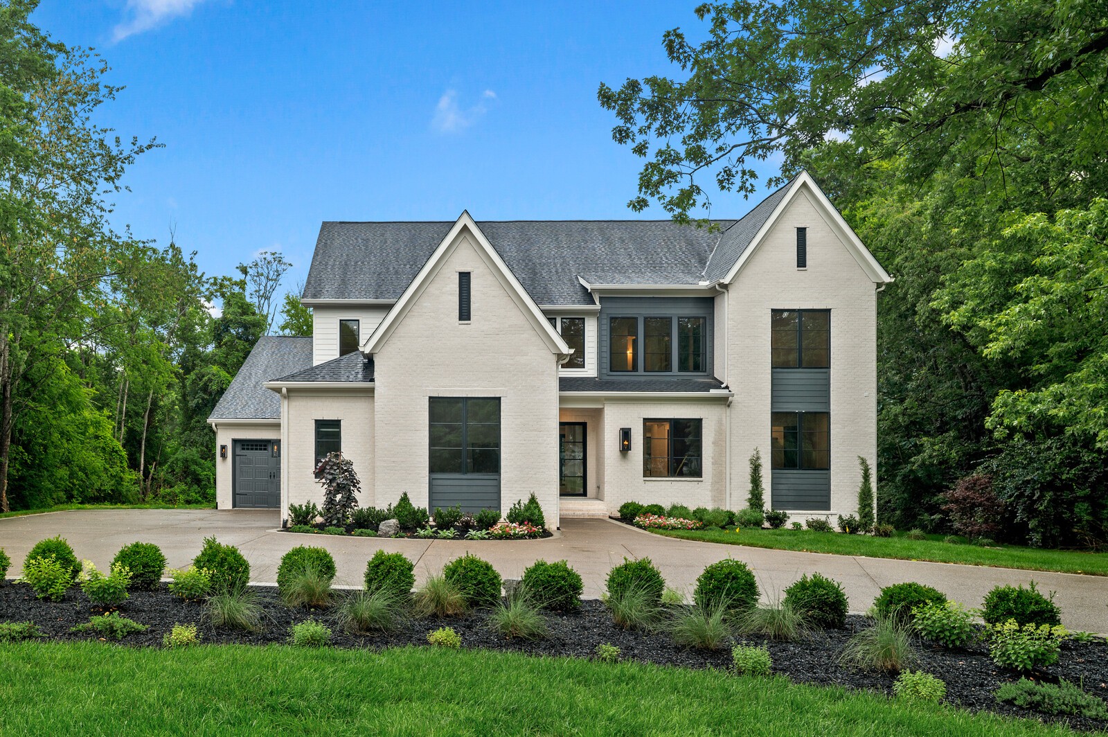 7283 Ruzek Ct