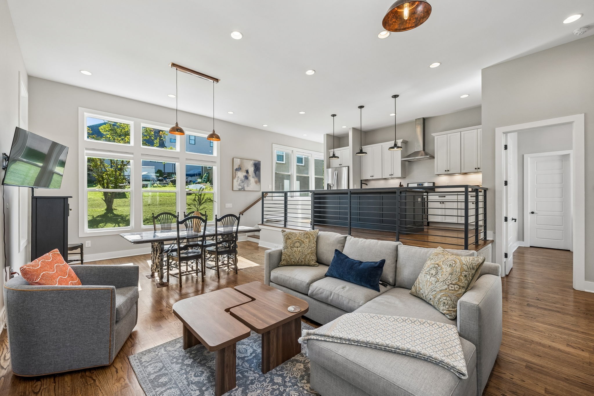 2605D Traughber Dr